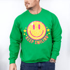 Keep Smiling Good Vibes Theme T-shirt, Hoodie, Sweatshirt