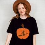 Pumpkin Witch Design - Halloween Unisex Crewneck T-Shirt Sweatshirt Hoodie