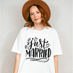 Just Married Heart Design - Honeymoon Unisex Crewneck T-Shirt Sweatshirt Hoodie