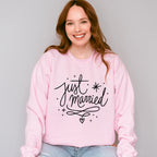 Just Married Star Design - Honeymoon Unisex Crewneck T-Shirt Sweatshirt Hoodie