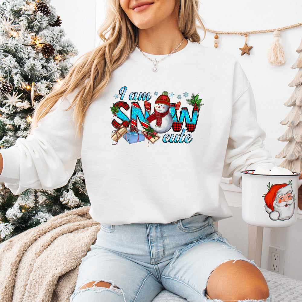 I am Snow Cute Design - Christmas Unisex Crewneck T-Shirt Sweatshirt Hoodie
