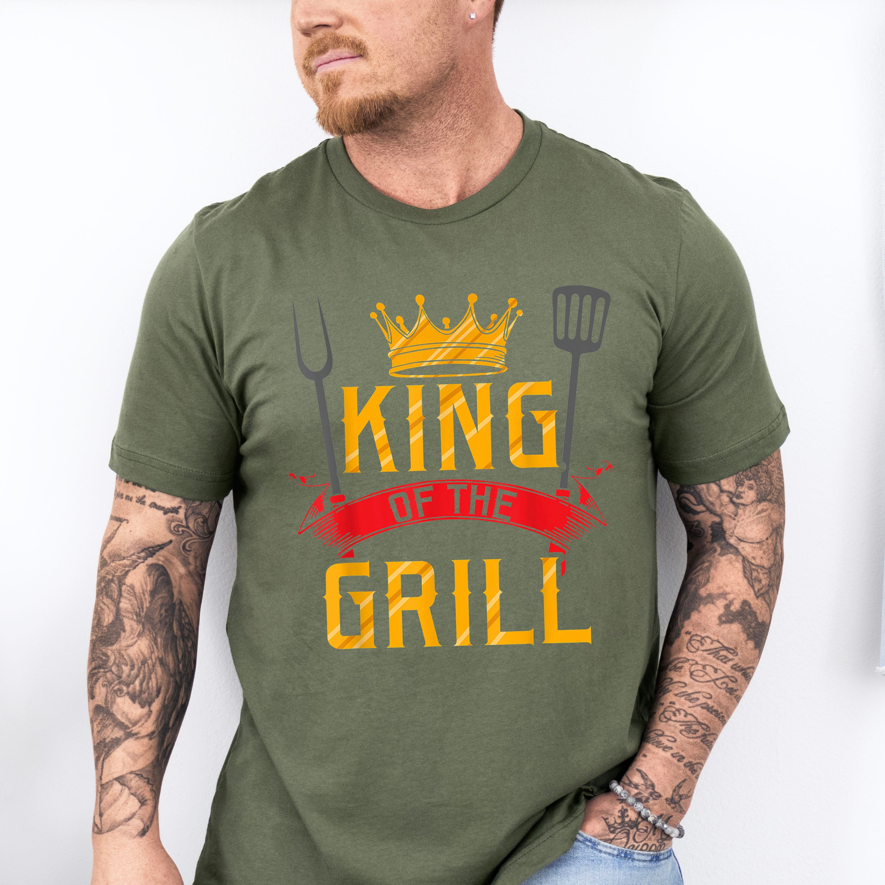 King Of The Grill Father's Day Unisex Crewneck T-Shirt Sweatshirt Hoodie
