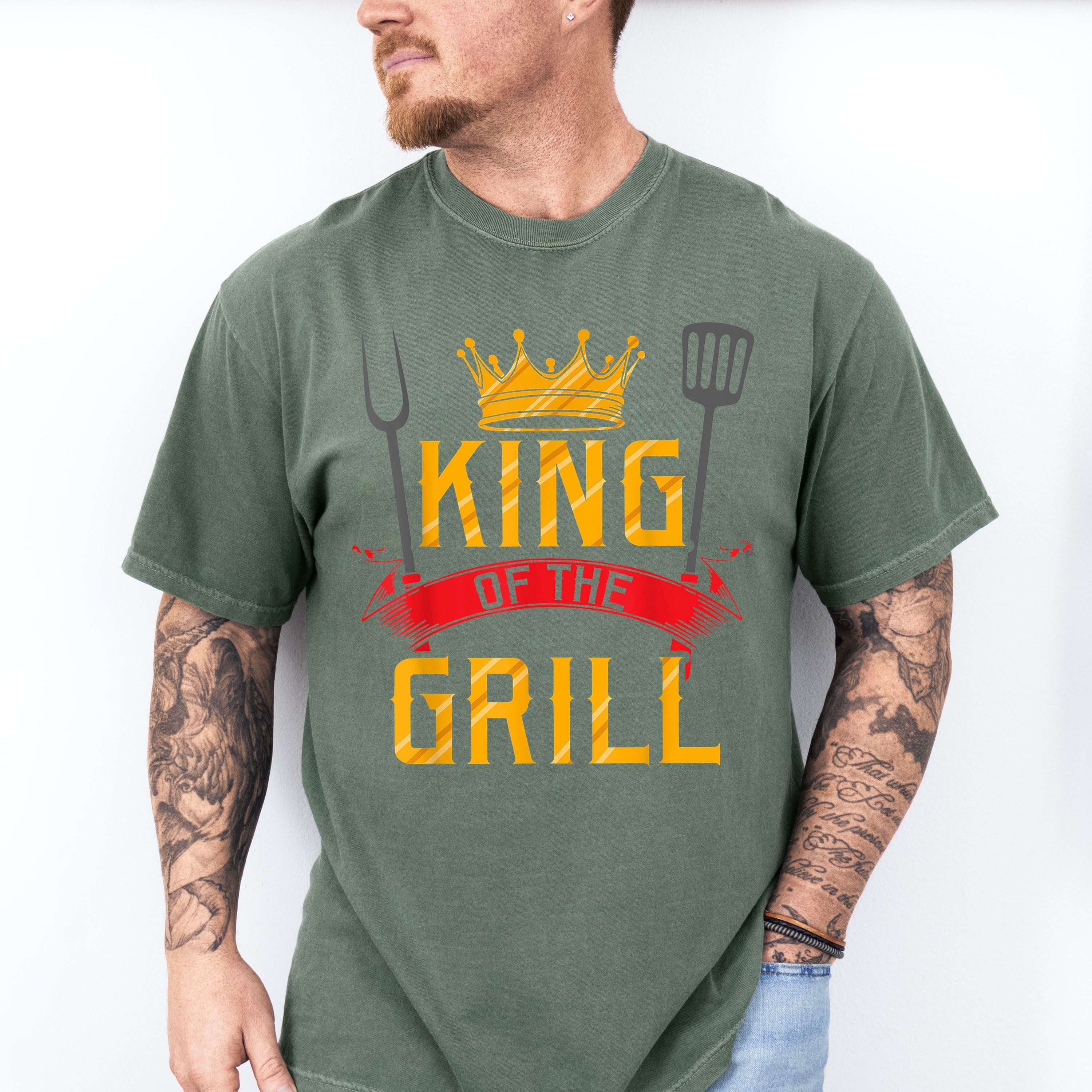 King Of The Grill Father's Day Unisex Crewneck T-Shirt Sweatshirt Hoodie
