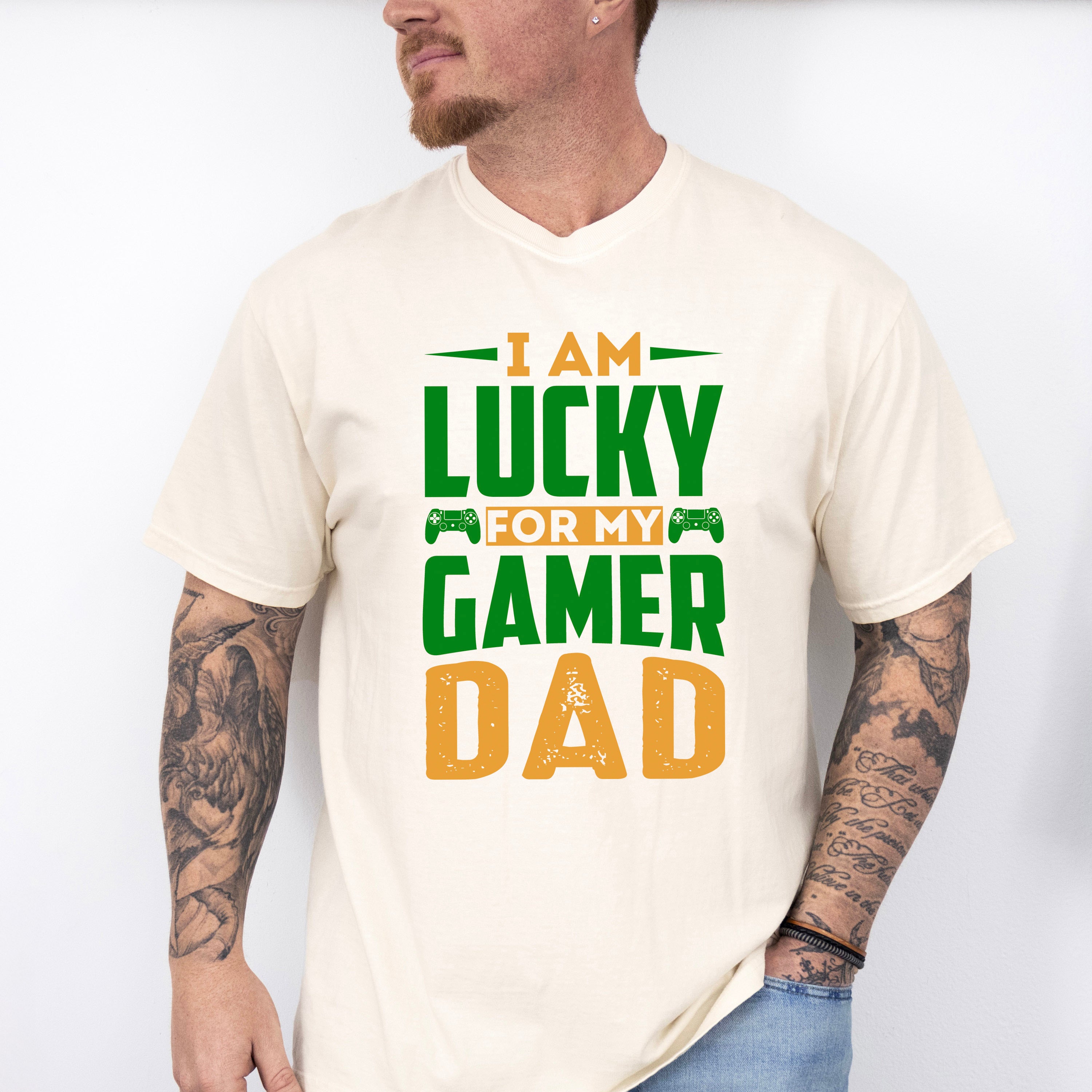 I'm Lucky Father's Day Unisex Crewneck T-Shirt Sweatshirt Hoodie