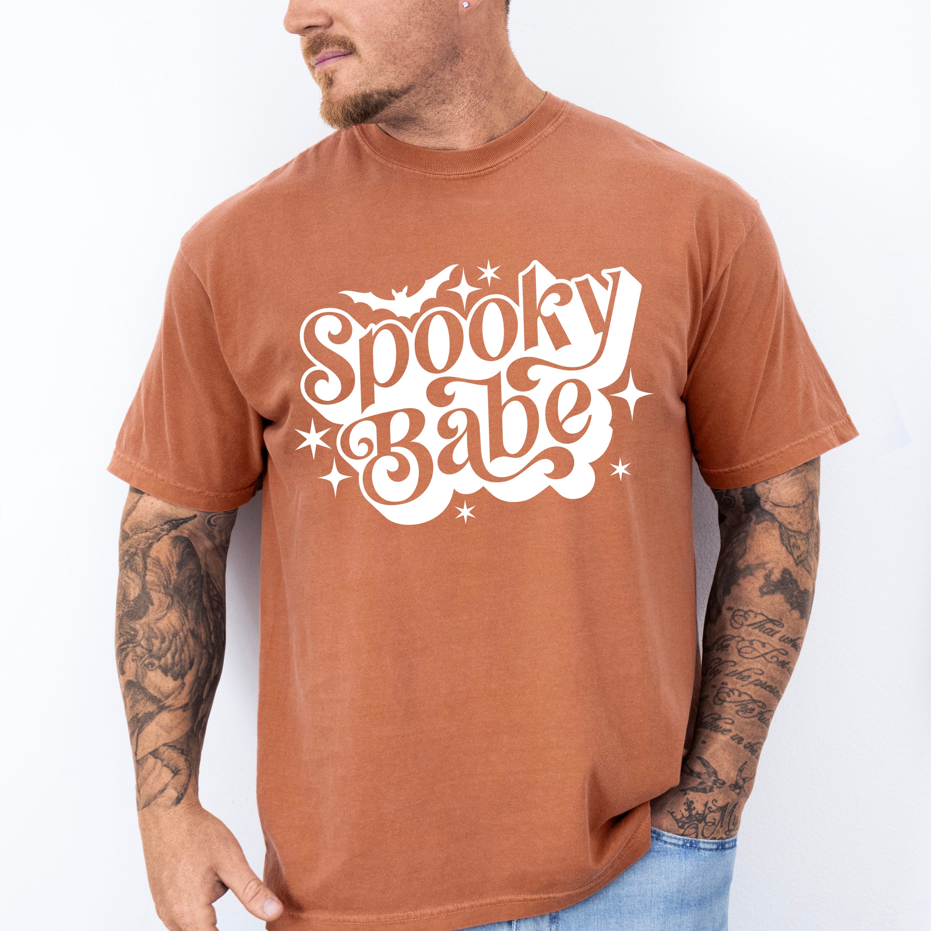 Halloween Spooky Bat Babe Design - Halloween Unisex Crewneck T-Shirt Sweatshirt Hoodie