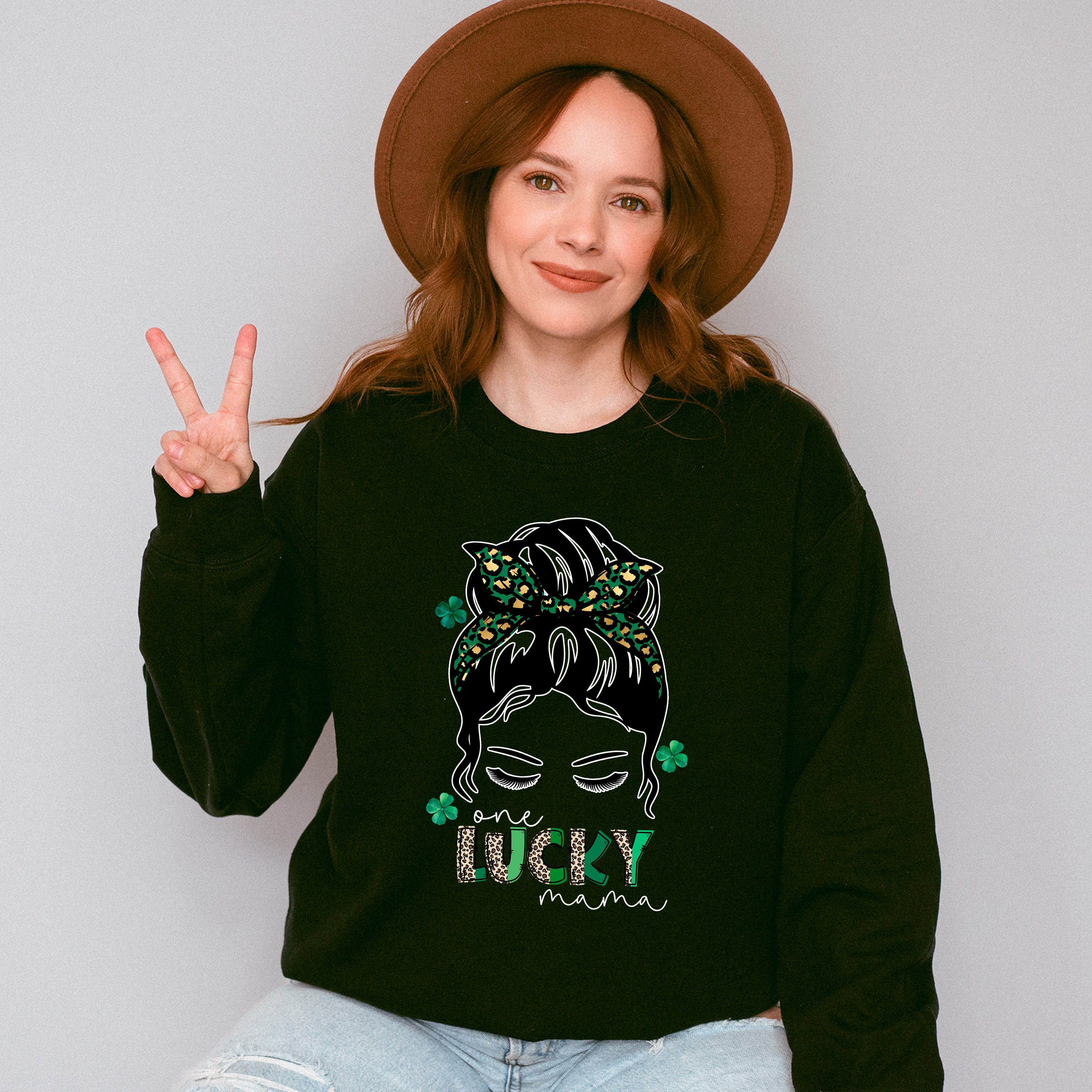 One Lucky Mama St Patricks Theme T-shirt, Hoodie, Sweatshirt