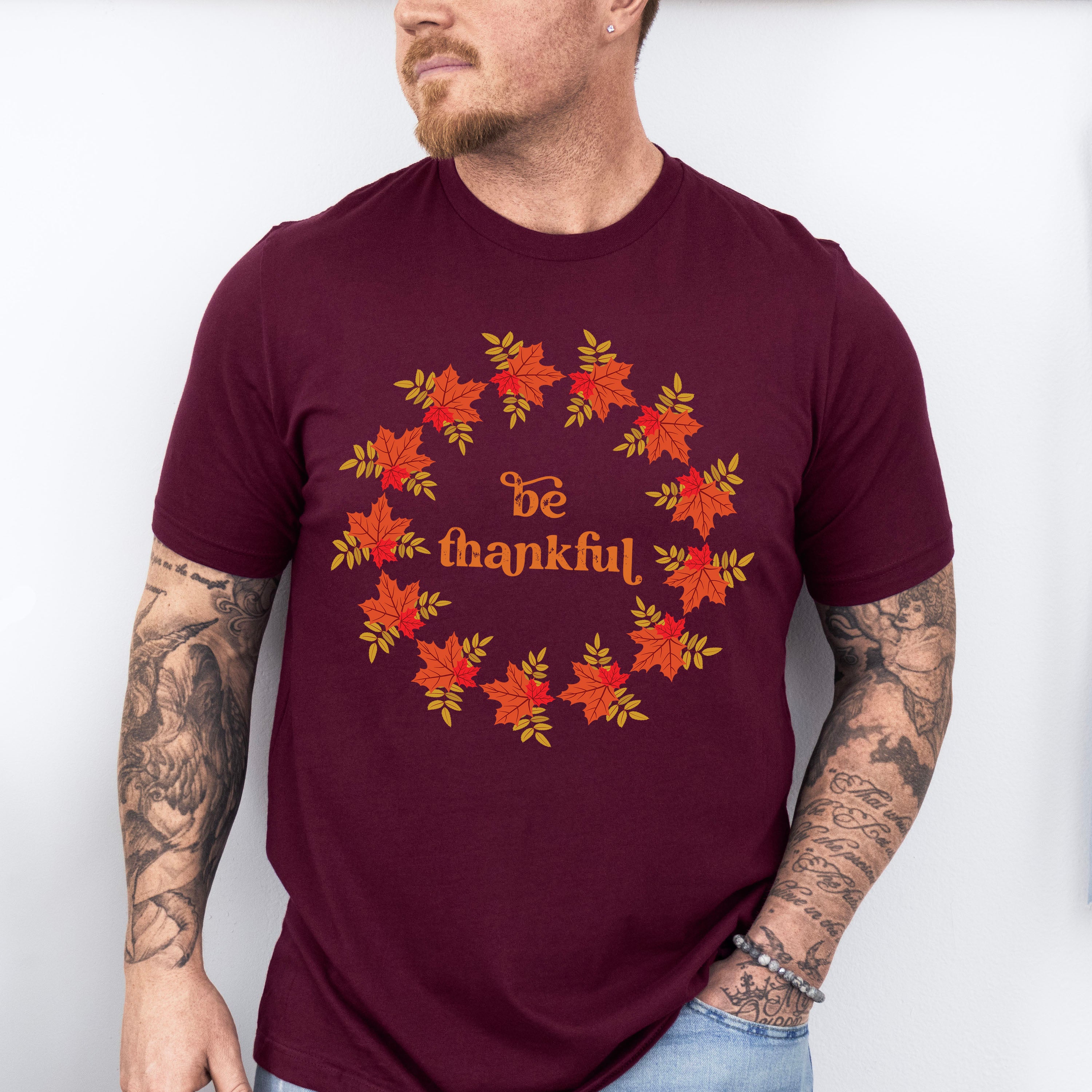 Be Thankful Circle Leaves Design - Thanksgiving Theme Unisex Crewneck T-Shirt Sweatshirt Hoodie