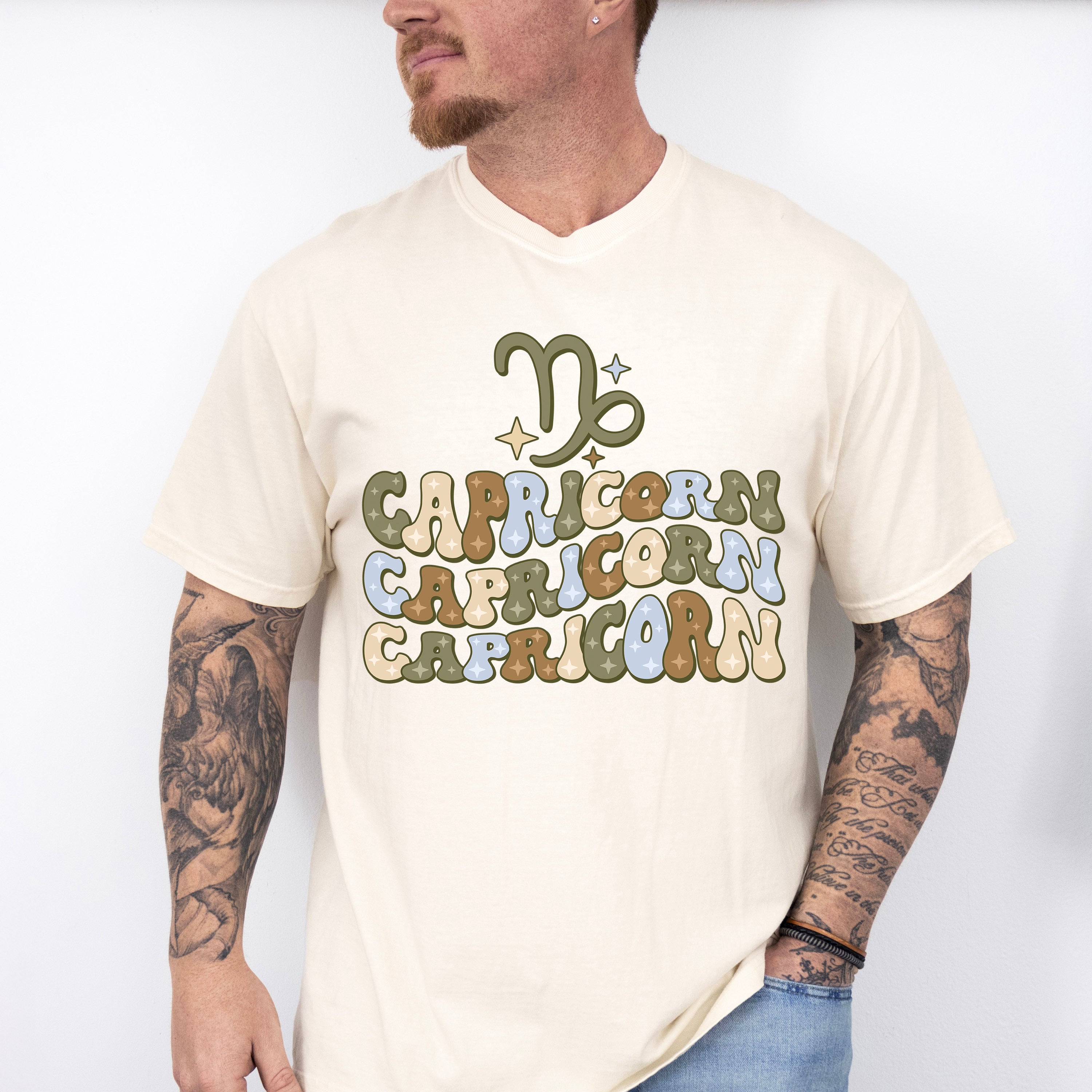 Groovy Capricorn Design - Zodiac &amp; Horoscopes Unisex Crewneck T-Shirt Sweatshirt Hoodie