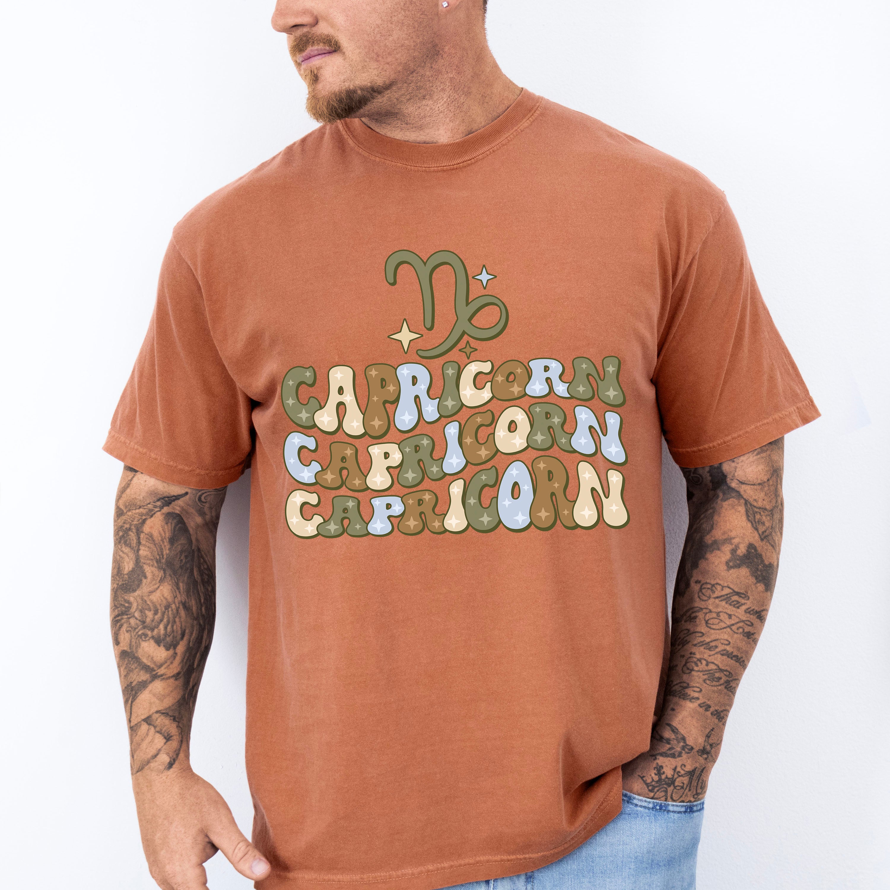 Groovy Capricorn Design - Zodiac &amp; Horoscopes Unisex Crewneck T-Shirt Sweatshirt Hoodie