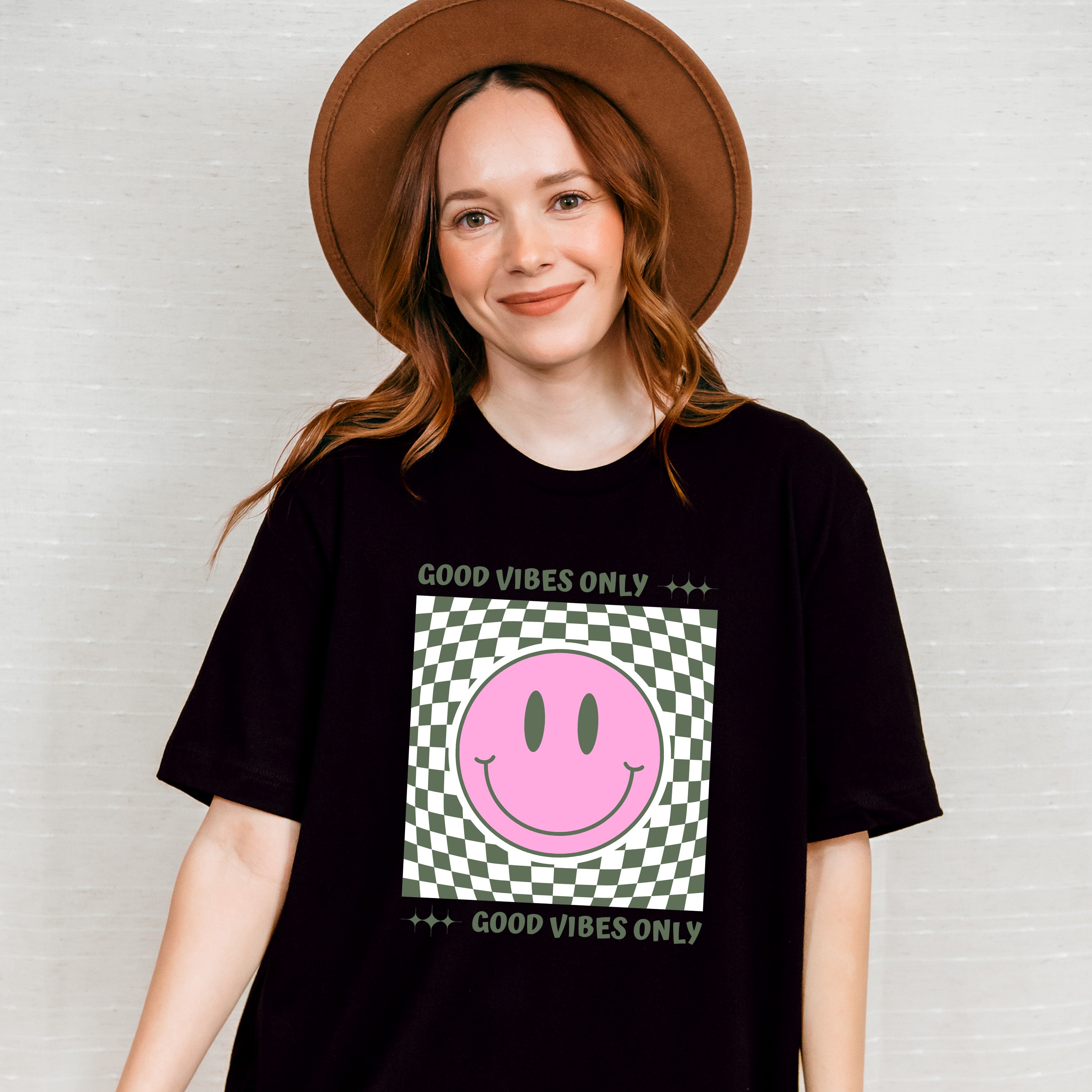 Good Vibes Only Checkered Smiley Design - Good Vibes Unisex Crewneck T-Shirt Sweatshirt Hoodie