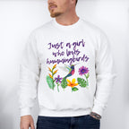 Just A Girl Who Loves Hummingbirds - Birds Unisex Crewneck T-Shirt Sweatshirt Hoodie