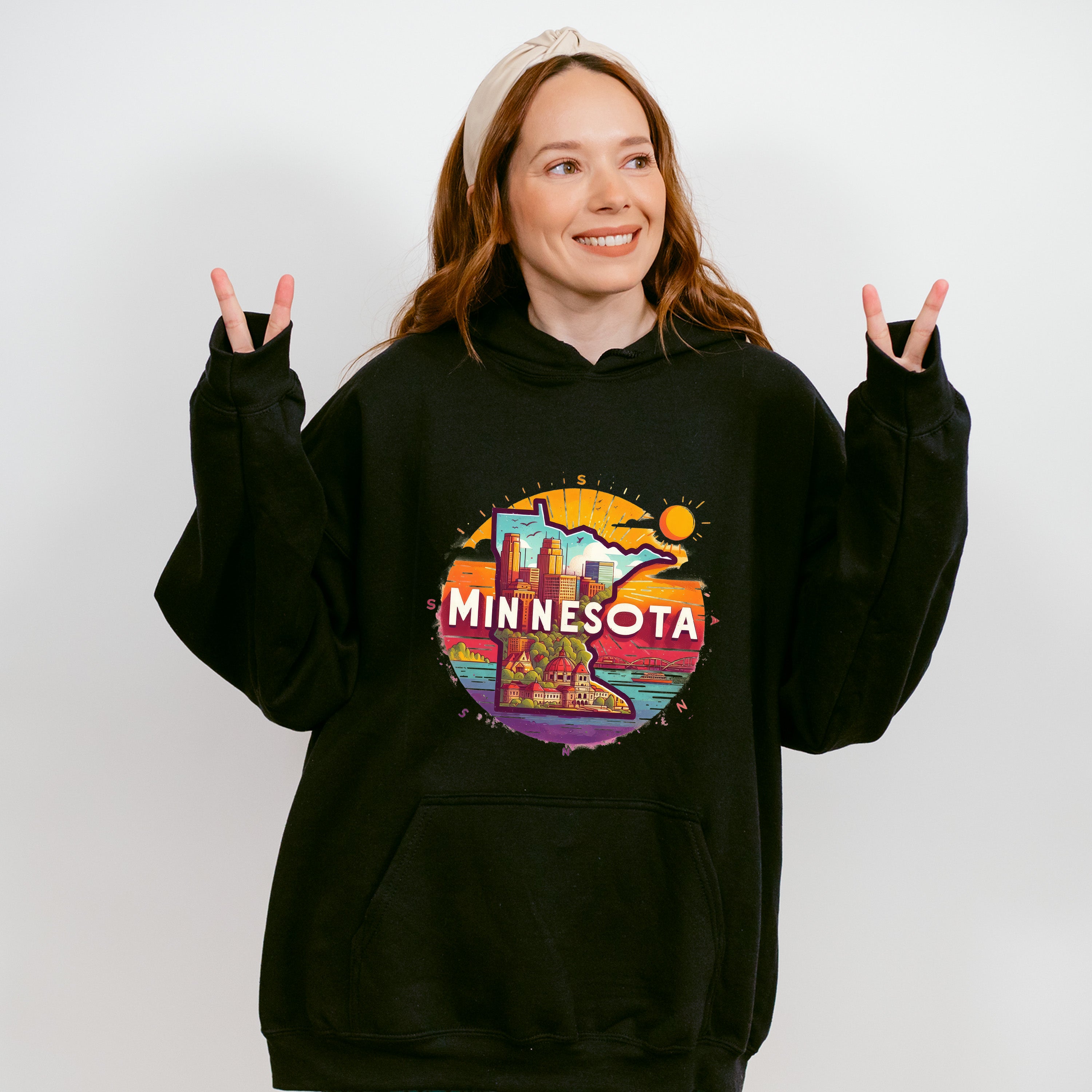 Colorful Minnesota Design - States &amp; Cities Unisex Crewneck T-Shirt Sweatshirt Hoodie