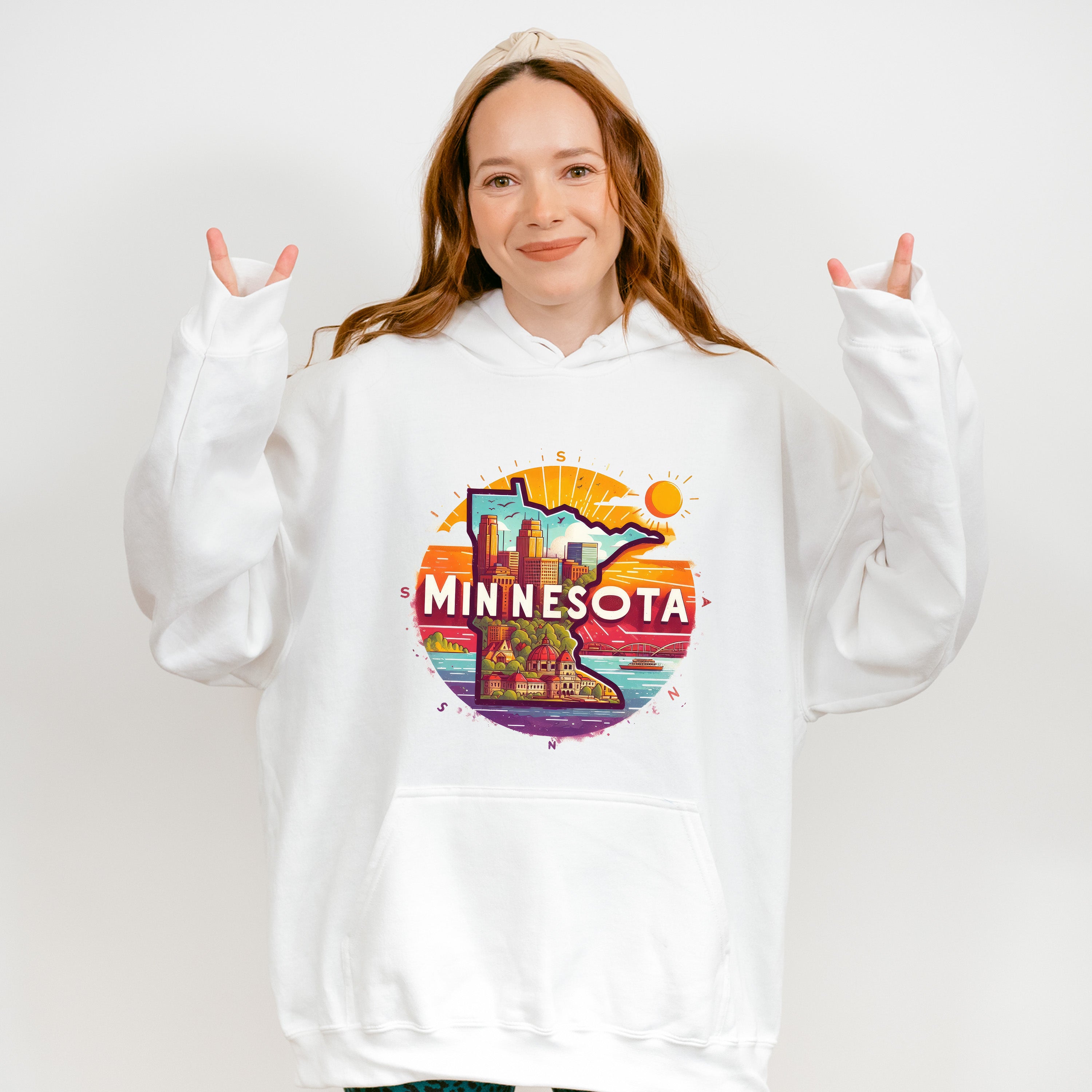 Colorful Minnesota Design - States &amp; Cities Unisex Crewneck T-Shirt Sweatshirt Hoodie