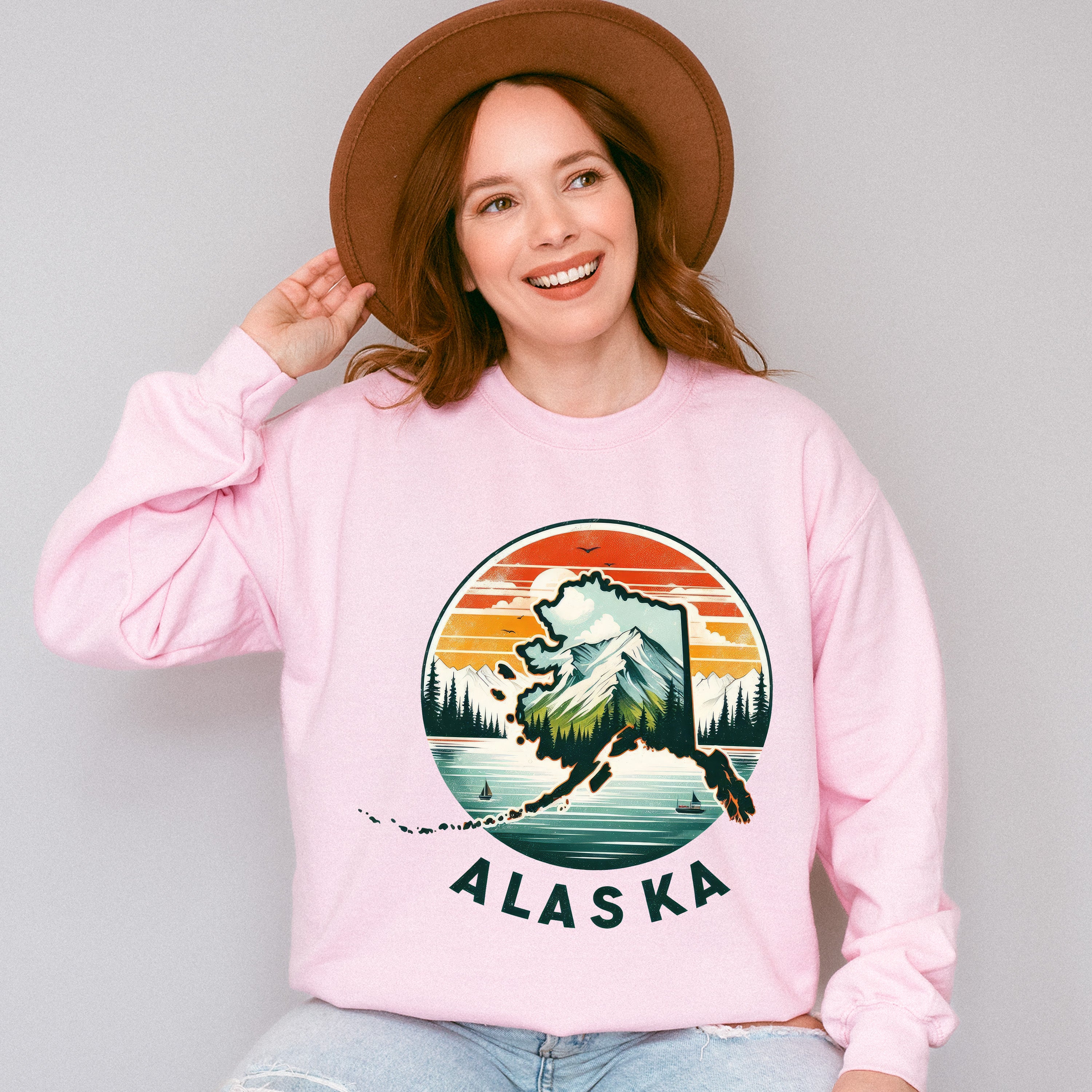 Colorful Alaska Design - States &amp; Cities Unisex Crewneck T-Shirt Sweatshirt Hoodie