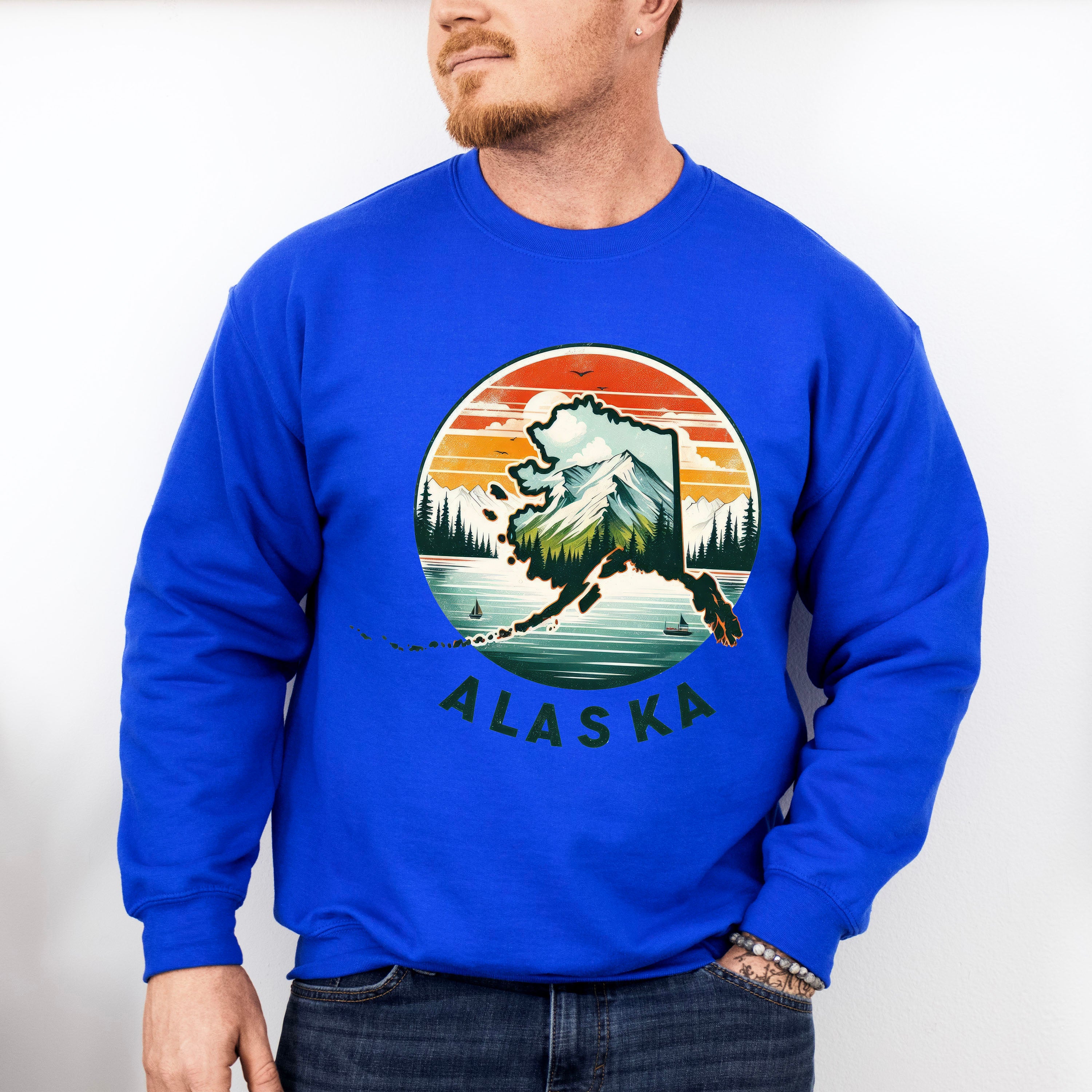Colorful Alaska Design - States &amp; Cities Unisex Crewneck T-Shirt Sweatshirt Hoodie
