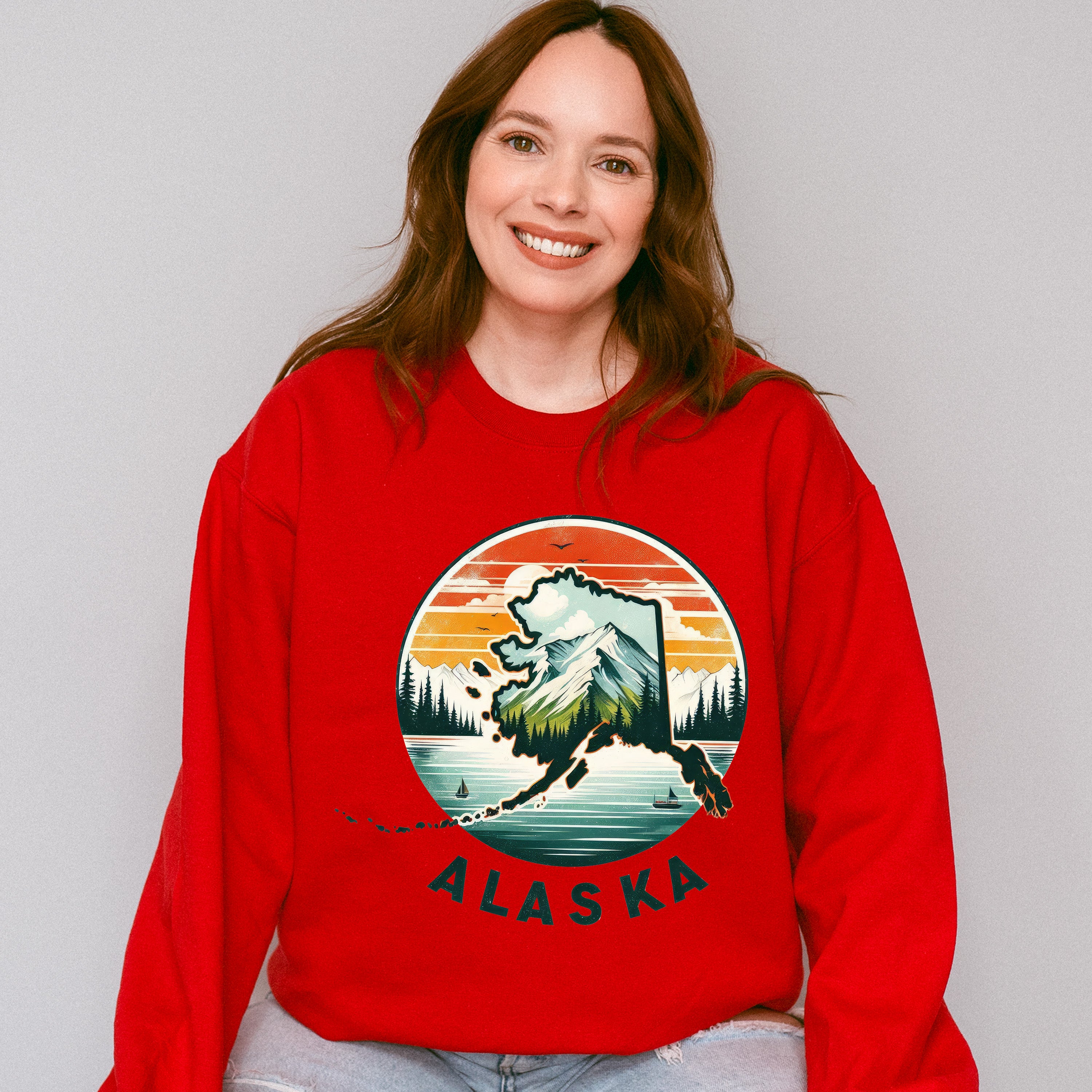 Colorful Alaska Design - States &amp; Cities Unisex Crewneck T-Shirt Sweatshirt Hoodie