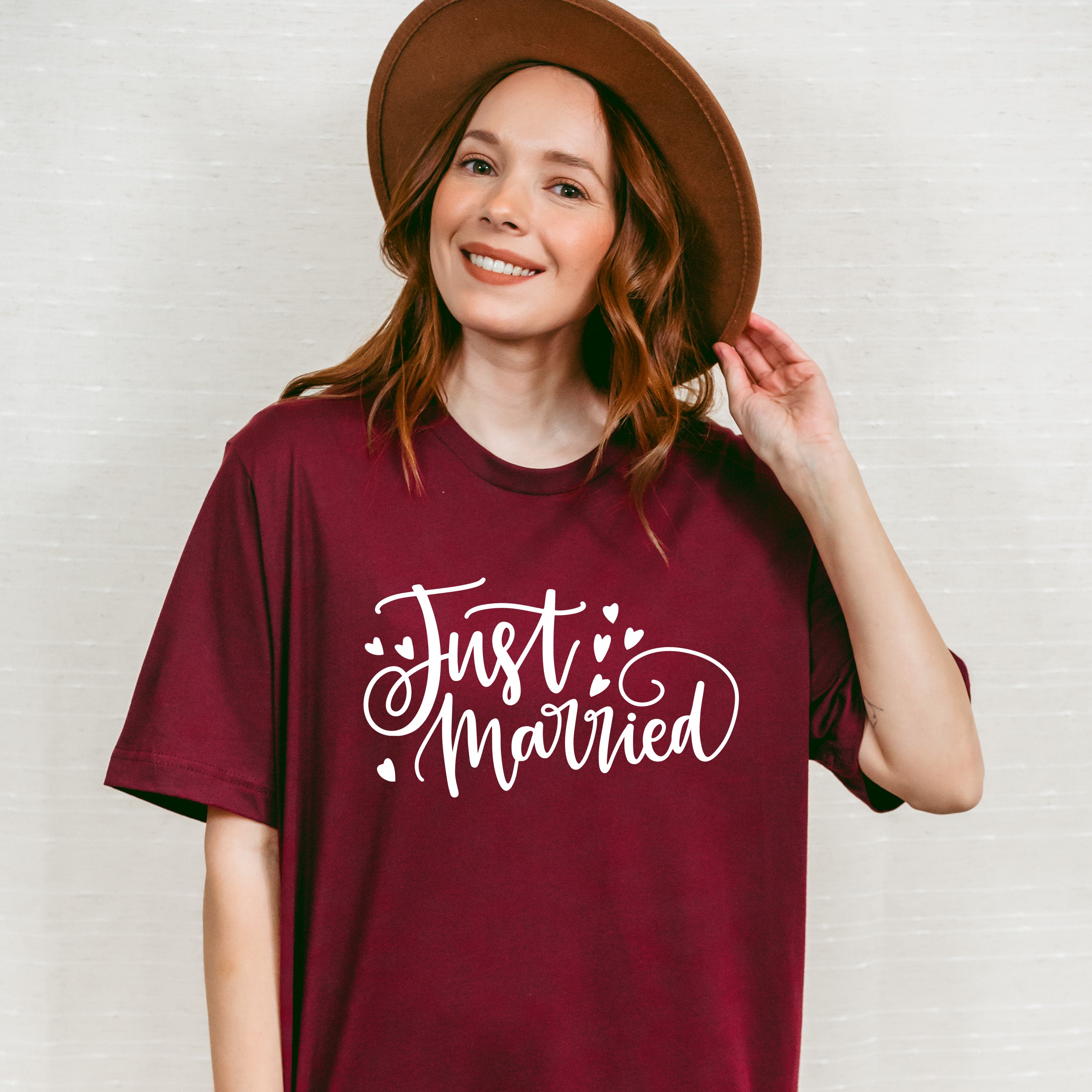Just Married Cursive Design - Honeymoon Unisex Crewneck T-Shirt Sweatshirt Hoodie