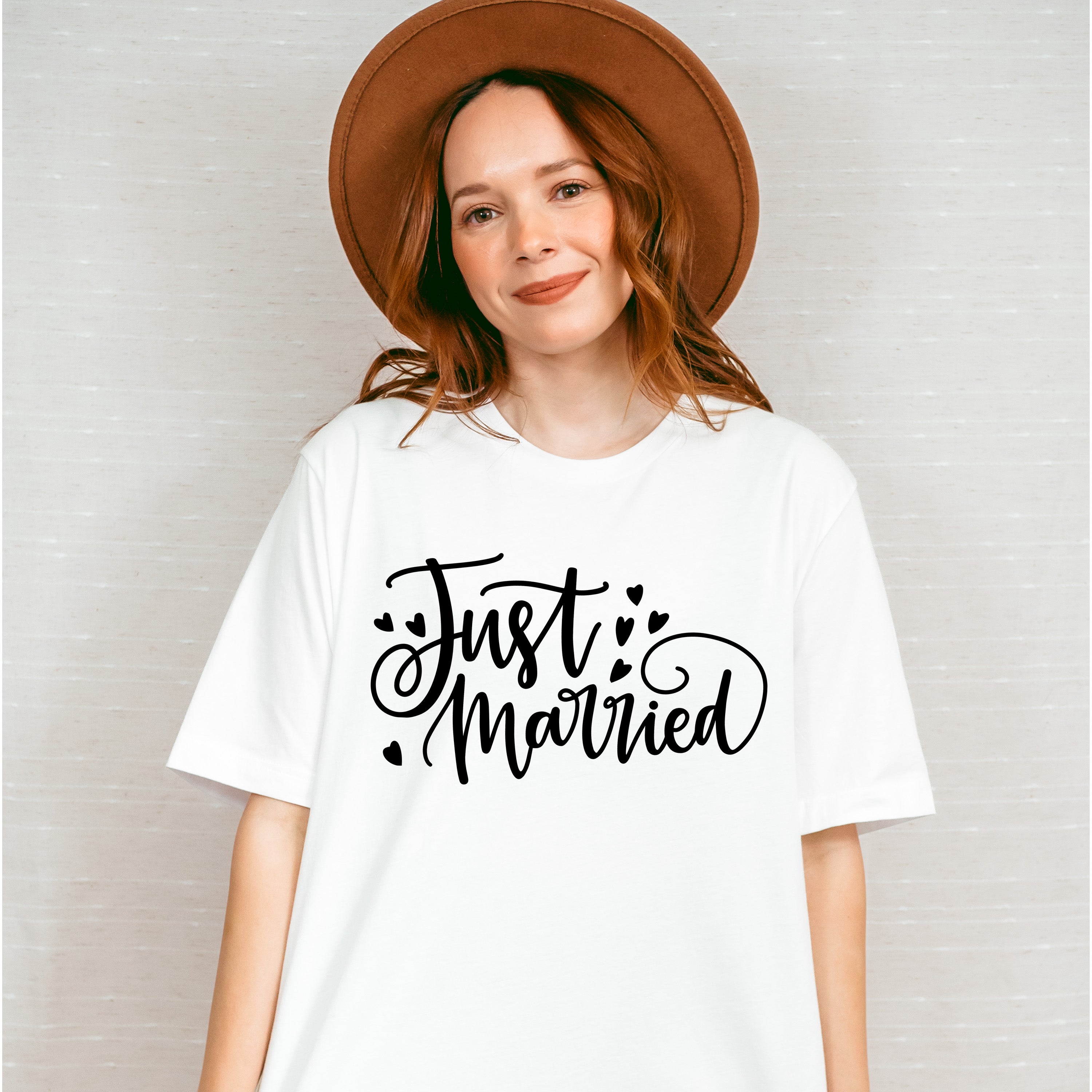 Just Married Cursive Design - Honeymoon Unisex Crewneck T-Shirt Sweatshirt Hoodie