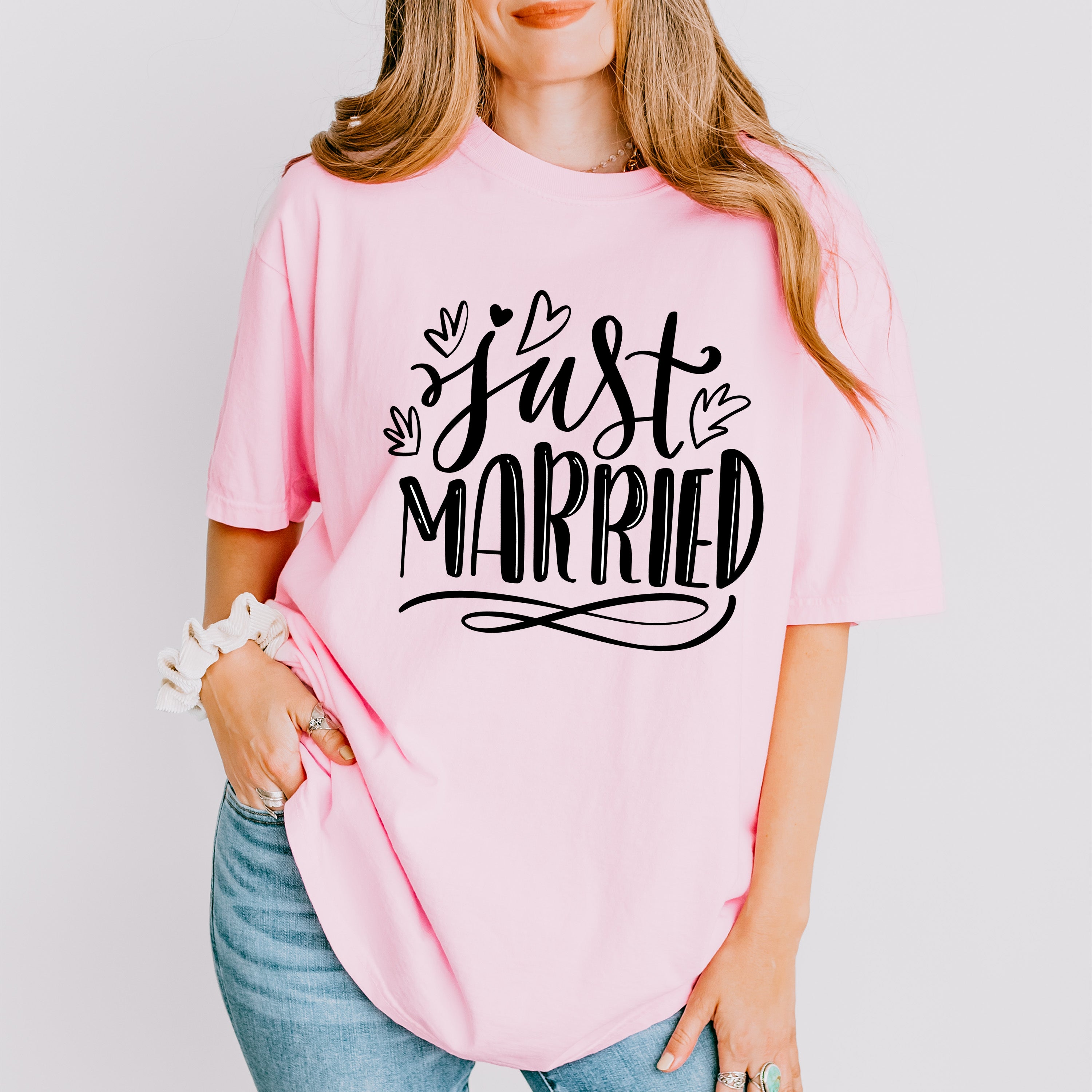 Just Married Heart Design - Honeymoon Unisex Crewneck T-Shirt Sweatshirt Hoodie