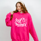 Just Married Ring Design - Honeymoon Unisex Crewneck T-Shirt Sweatshirt Hoodie