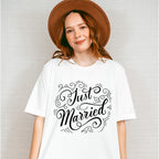 Just Married Curly Design - Honeymoon Unisex Crewneck T-Shirt Sweatshirt Hoodie