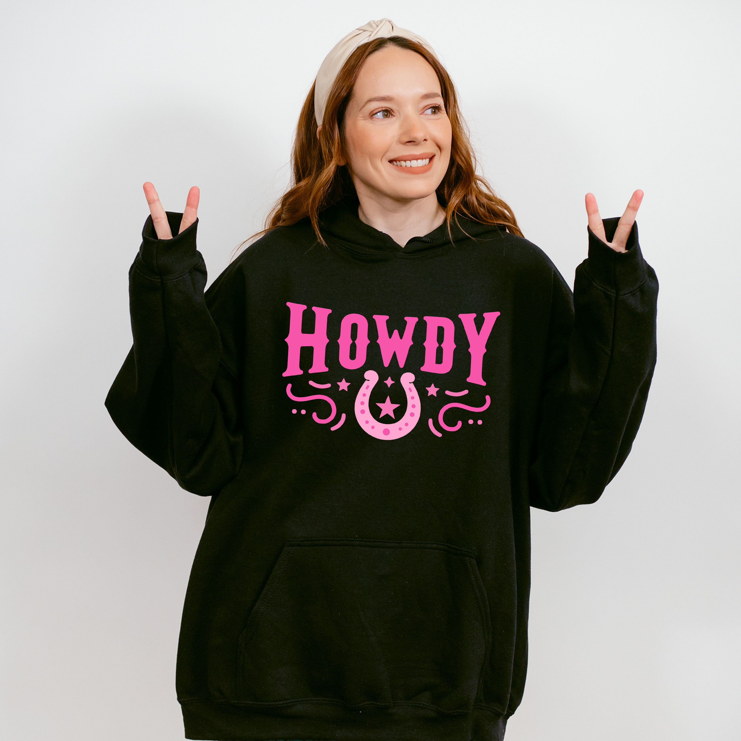 Howdy Horseshoe Design - Cowgirl Unisex Crewneck T-Shirt Sweatshirt Hoodie