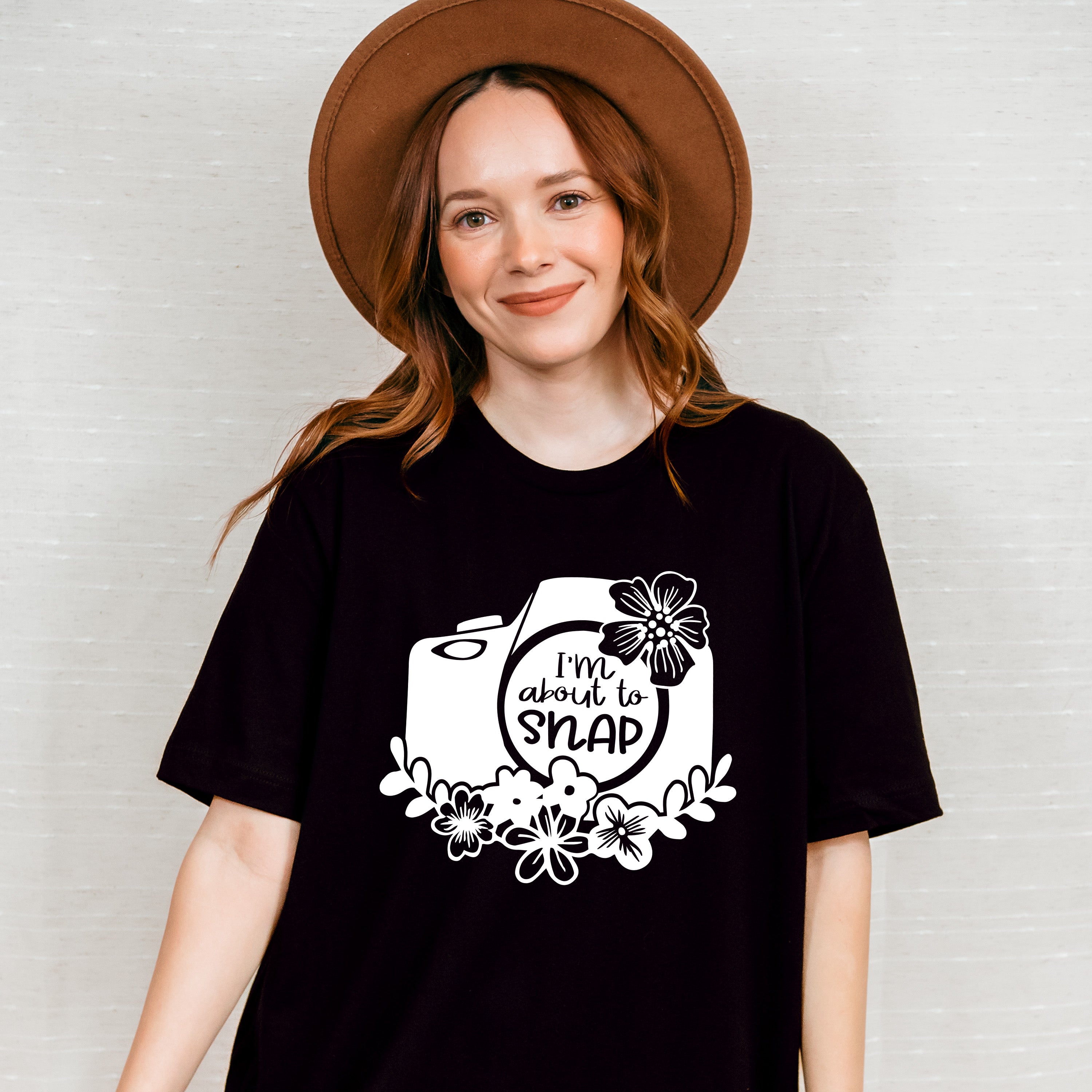 I'm About To Snap Camera - Photography Unisex Crewneck T-Shirt Sweatshirt Hoodie