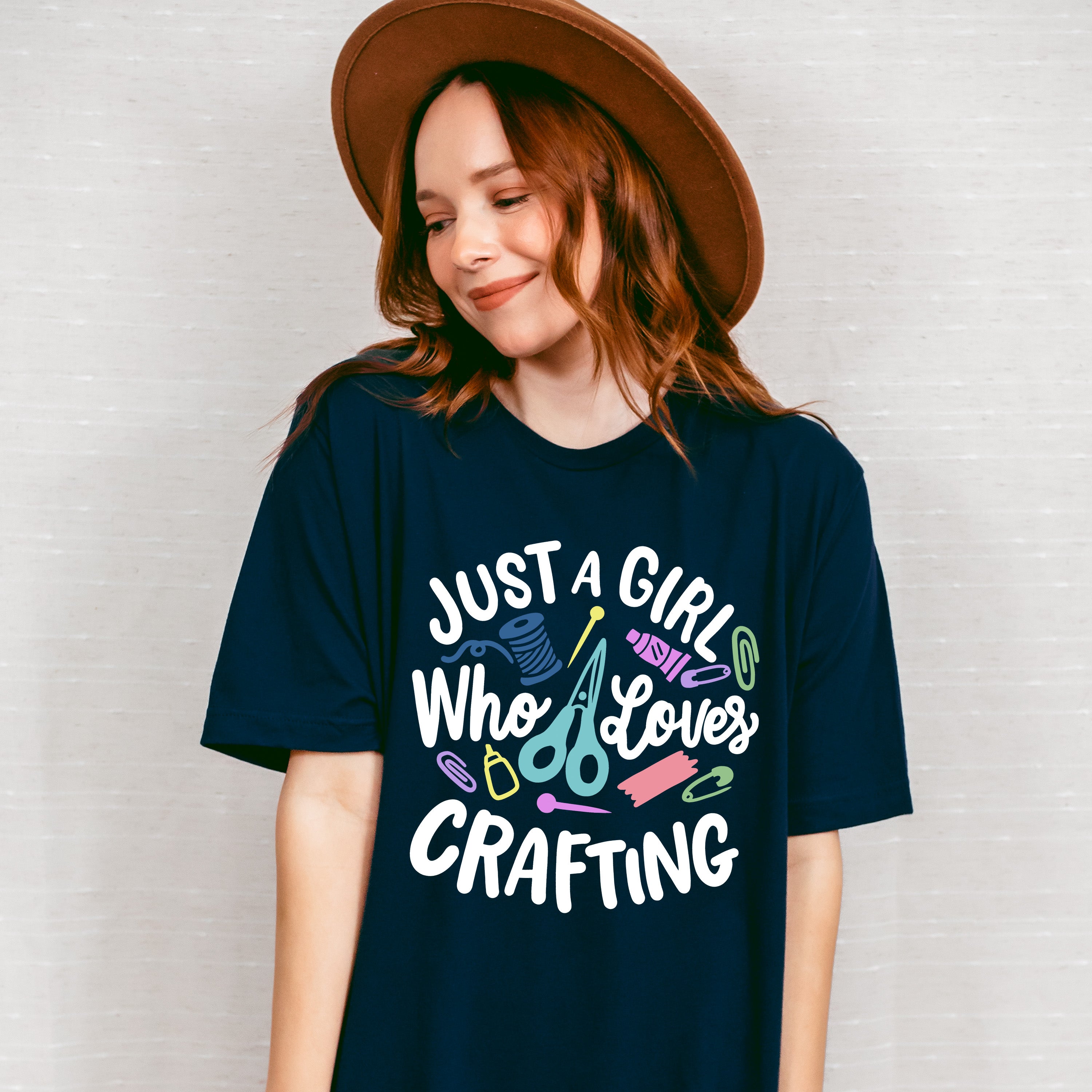 Who Loves Crafting - Crafting Unisex Crewneck T-Shirt Sweatshirt Hoodie