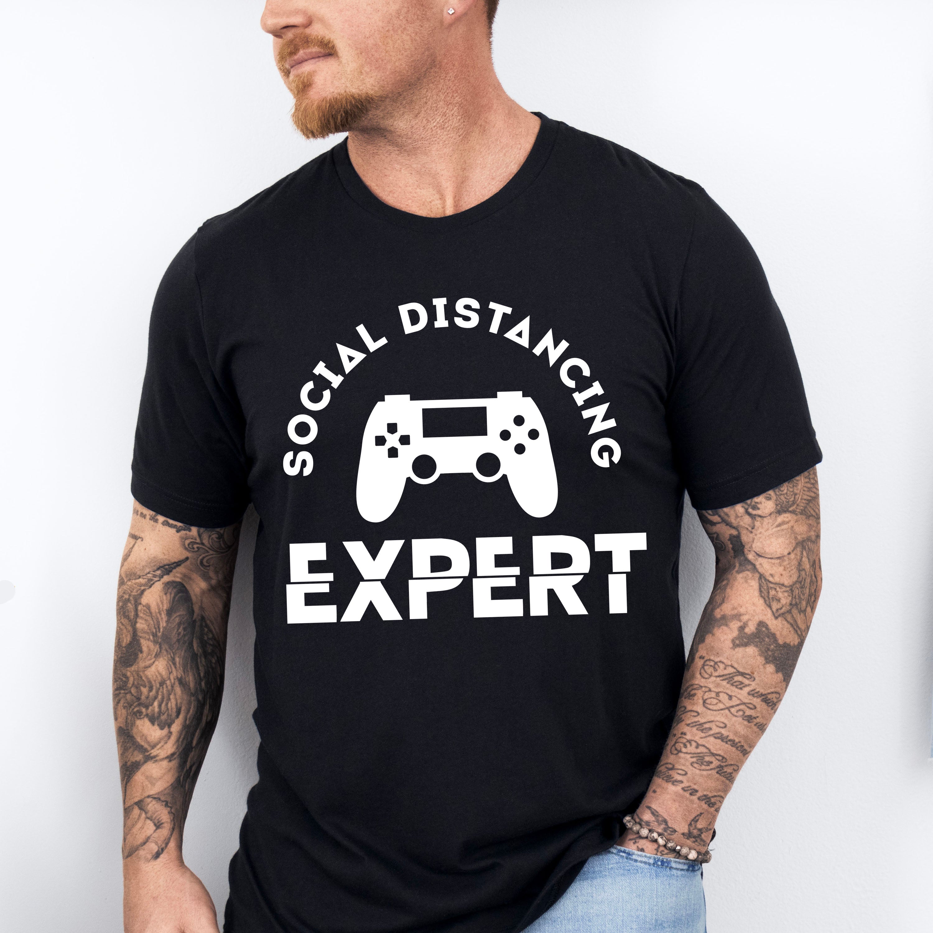 Social Distancing Expert - Video Games Unisex Crewneck T-Shirt Sweatshirt Hoodie