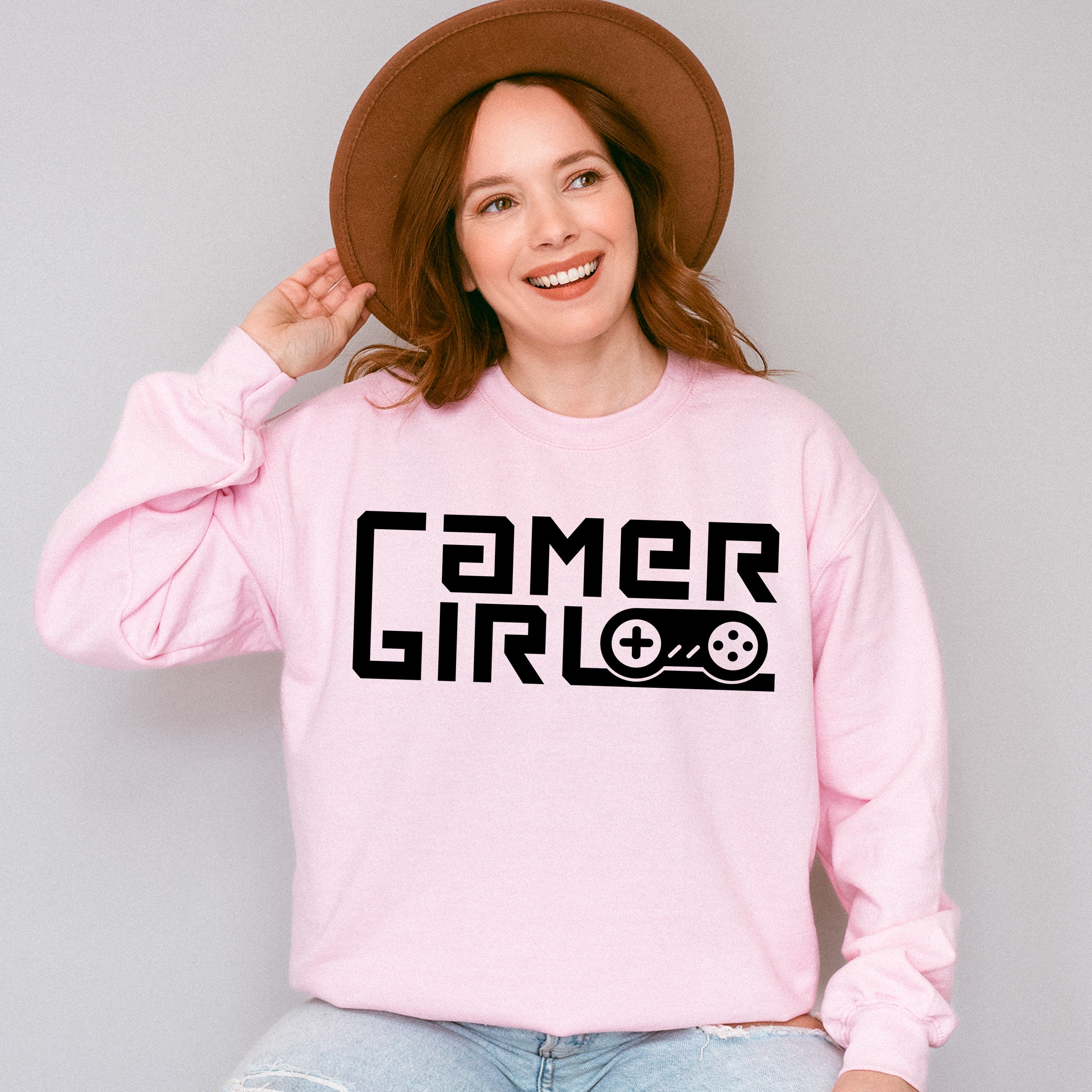 Gamer Girl Gamepad Design - Video Games Unisex Crewneck T-Shirt Sweatshirt Hoodie