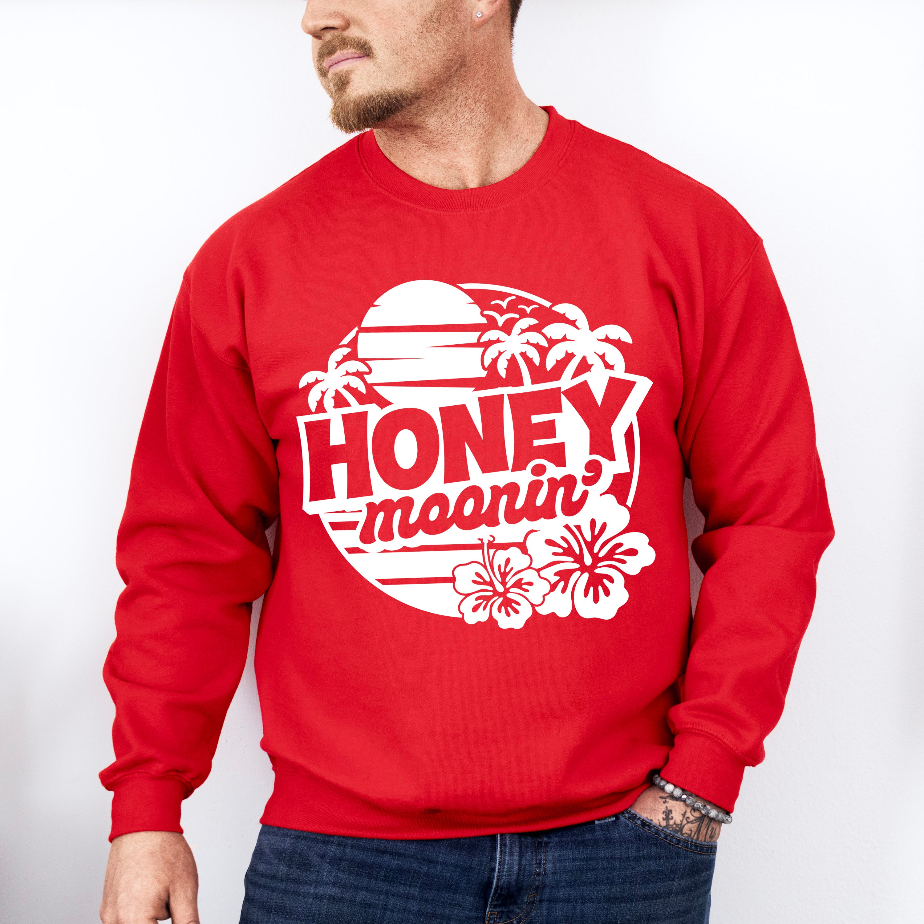 Honeymoonin' Vacation Design - Honeymoon Unisex Crewneck T-Shirt Sweatshirt Hoodie