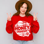 Honeymoonin' Vacation Design - Honeymoon Unisex Crewneck T-Shirt Sweatshirt Hoodie
