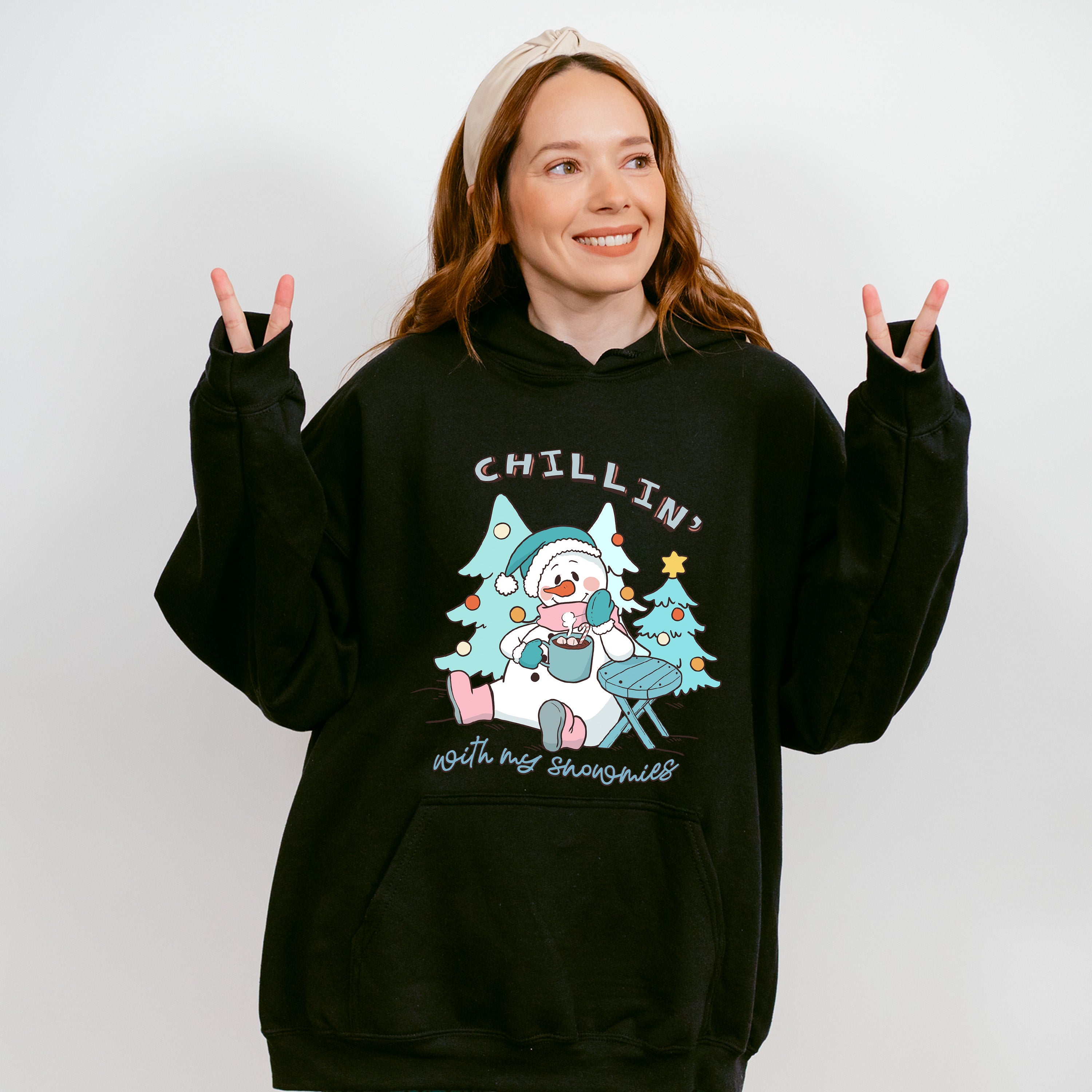 Snowman Chillin' Design - Winter Unisex Crewneck T-Shirt Sweatshirt Hoodie