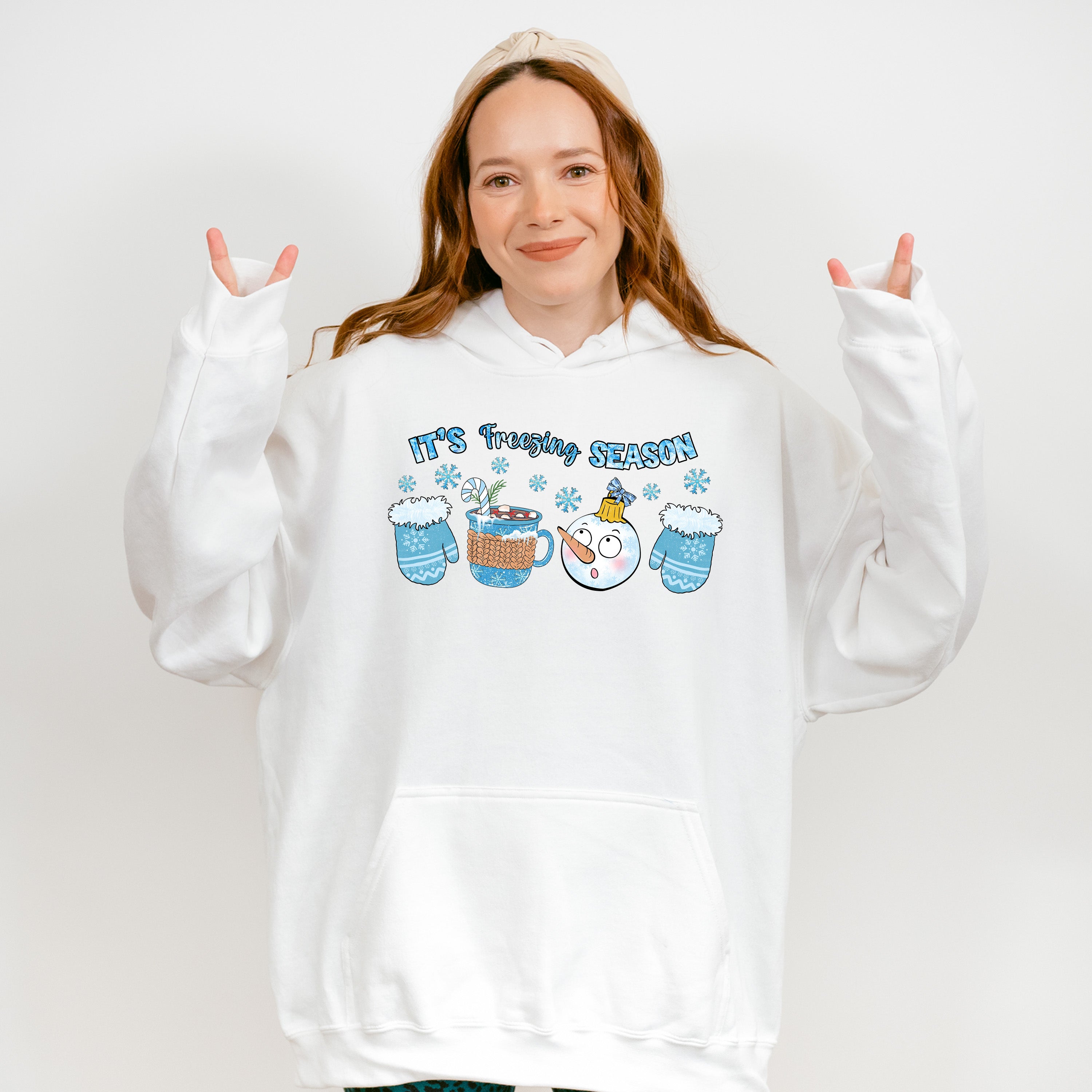 It's Freezing Season Snowman Design - Winter Unisex Crewneck T-Shirt Sweatshirt Hoodie