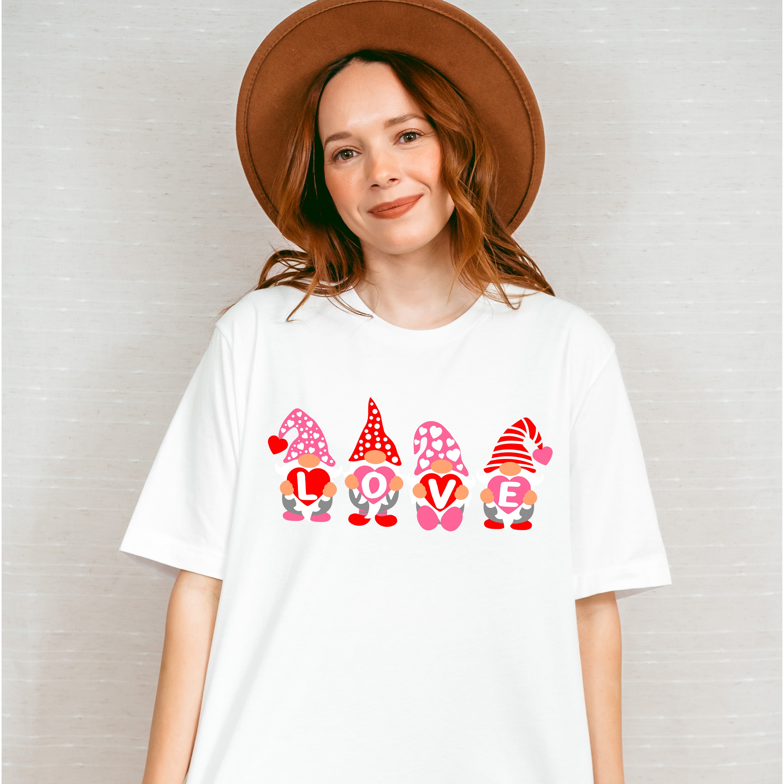 Love Gnomes Holding Hearts - Valentine's Day Unisex Crewneck T-Shirt Sweatshirt Hoodie