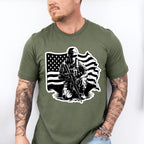 Soldier With Flag Dark Design - Military Unisex Crewneck T-Shirt Sweatshirt Hoodie