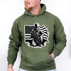 Soldier With Flag Dark Design - Military Unisex Crewneck T-Shirt Sweatshirt Hoodie