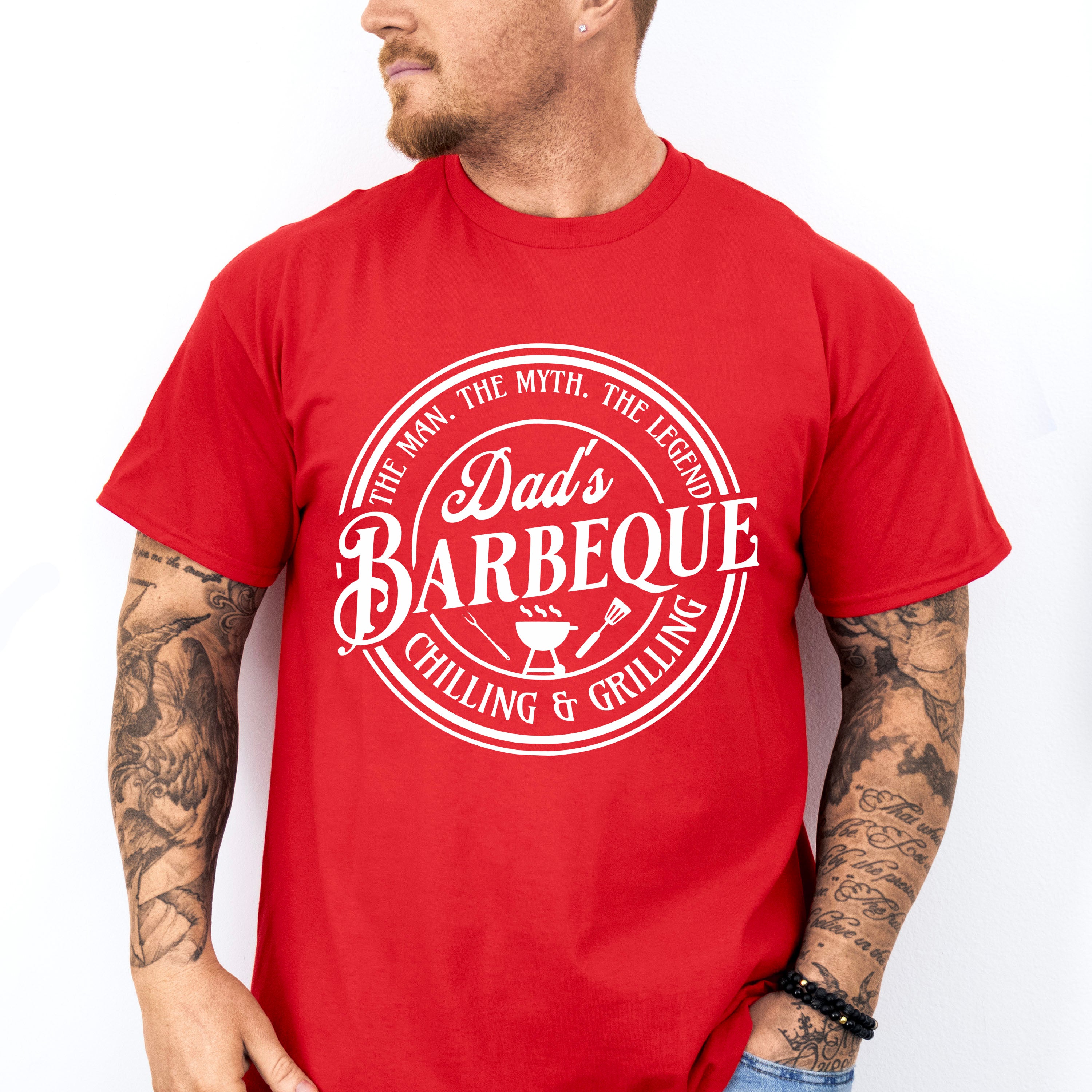 Dad's Barbeque Chilling Grilling Design - BBQ Unisex Crewneck T-Shirt Sweatshirt Hoodie