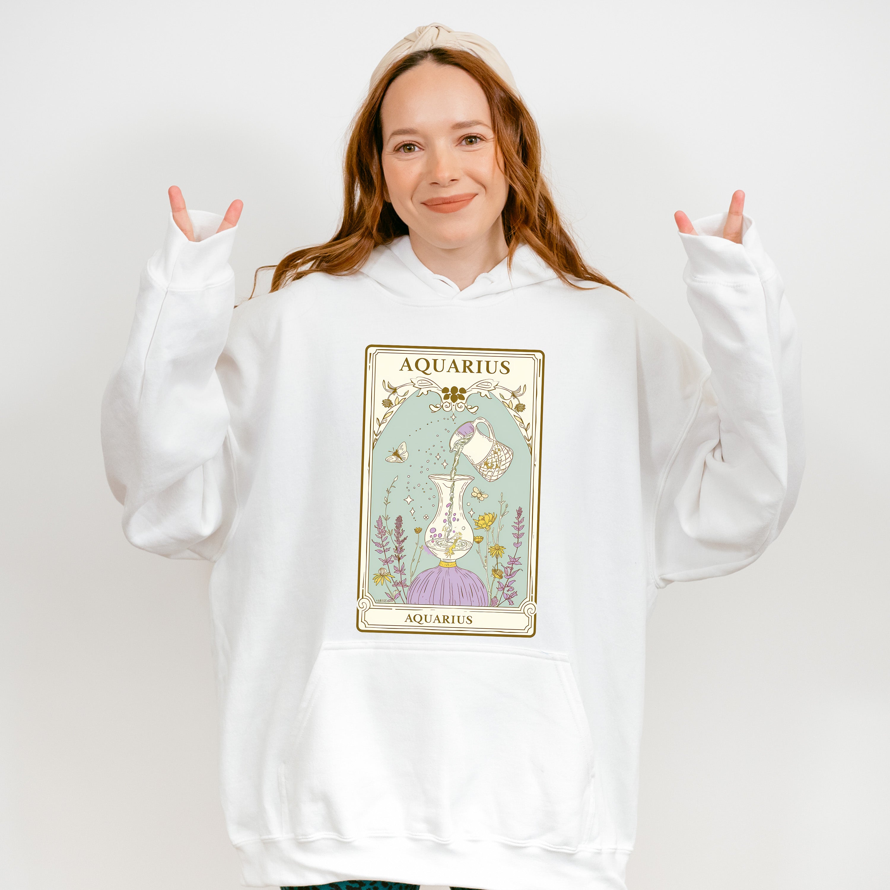 Aquarius Tarot Card - Zodiacs &amp; Horoscopes Unisex Crewneck T-Shirt Sweatshirt Hoodie