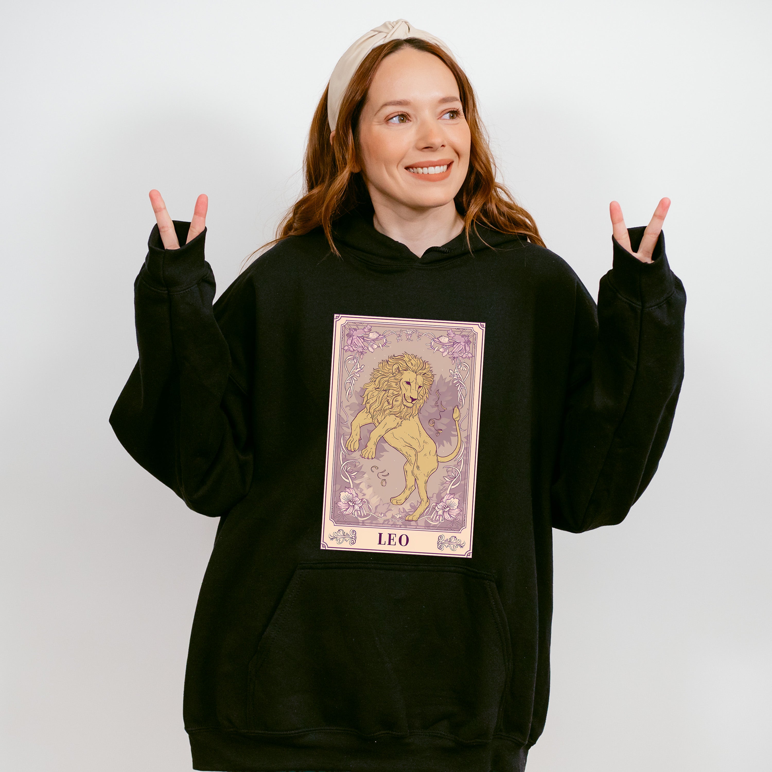 Leo Tarot Card - Zodiacs &amp; Horoscopes Unisex Crewneck T-Shirt Sweatshirt Hoodie
