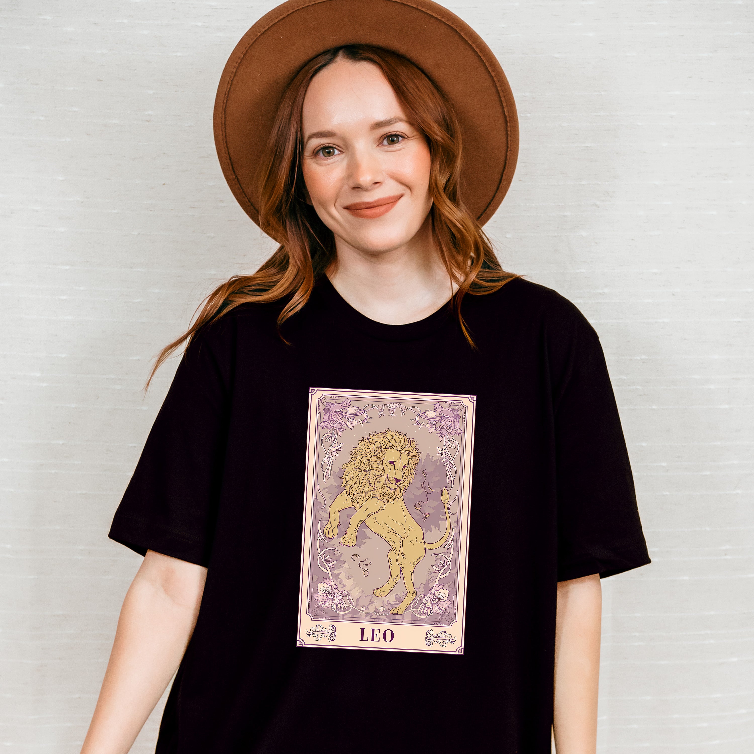 Leo Tarot Card - Zodiacs &amp; Horoscopes Unisex Crewneck T-Shirt Sweatshirt Hoodie