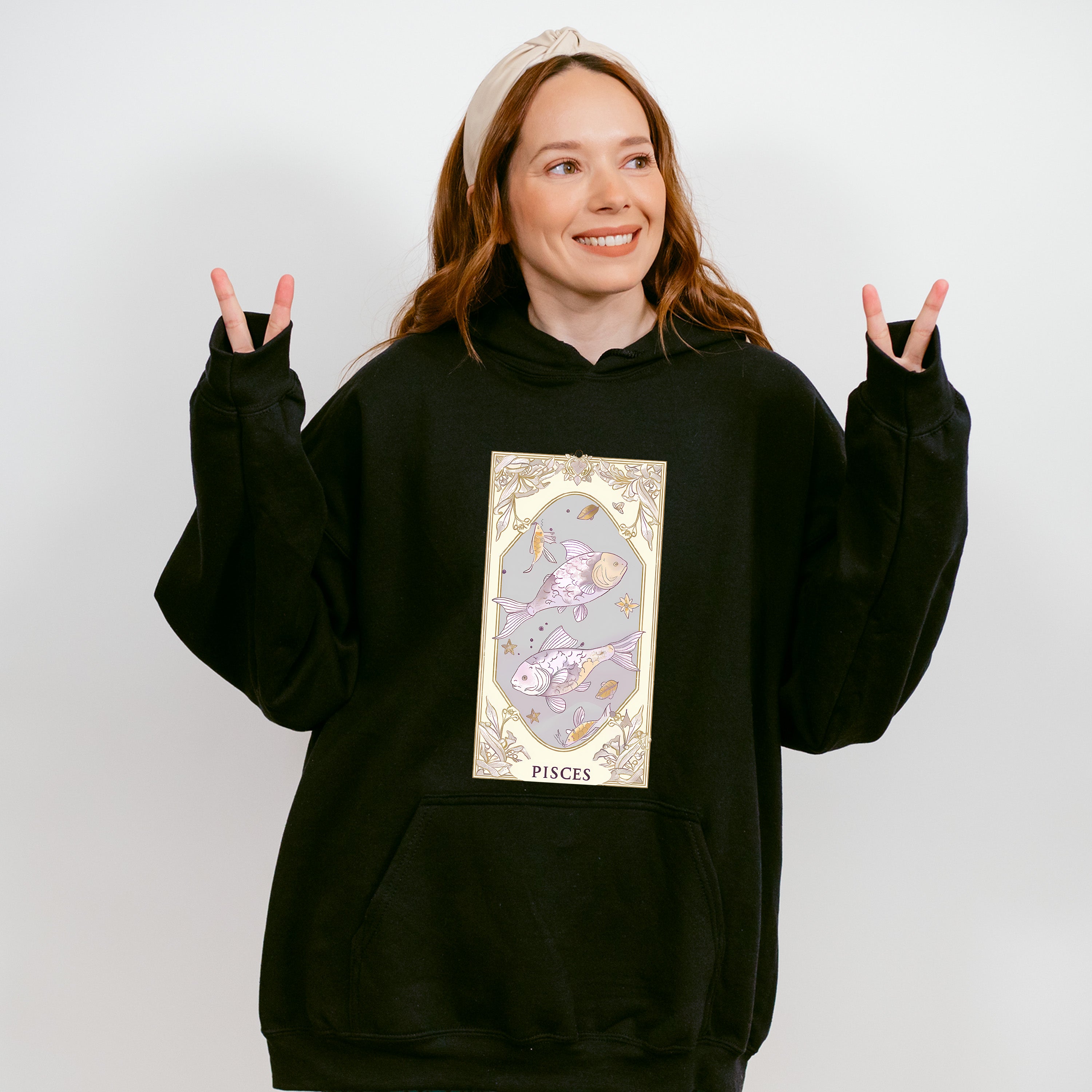 Pisces Tarot Card - Zodiacs &amp; Horoscopes Unisex Crewneck T-Shirt Sweatshirt Hoodie