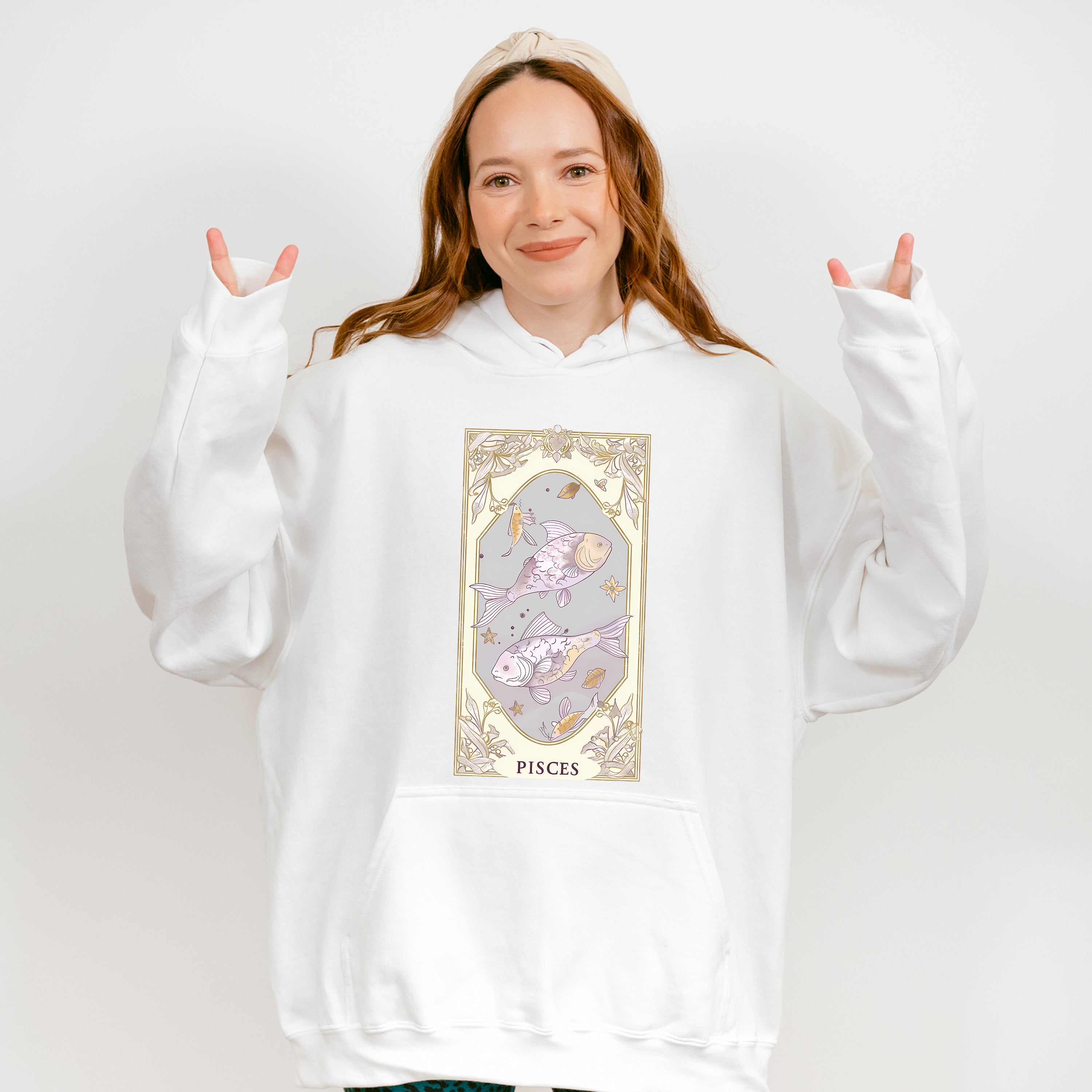 Pisces Tarot Card - Zodiacs &amp; Horoscopes Unisex Crewneck T-Shirt Sweatshirt Hoodie