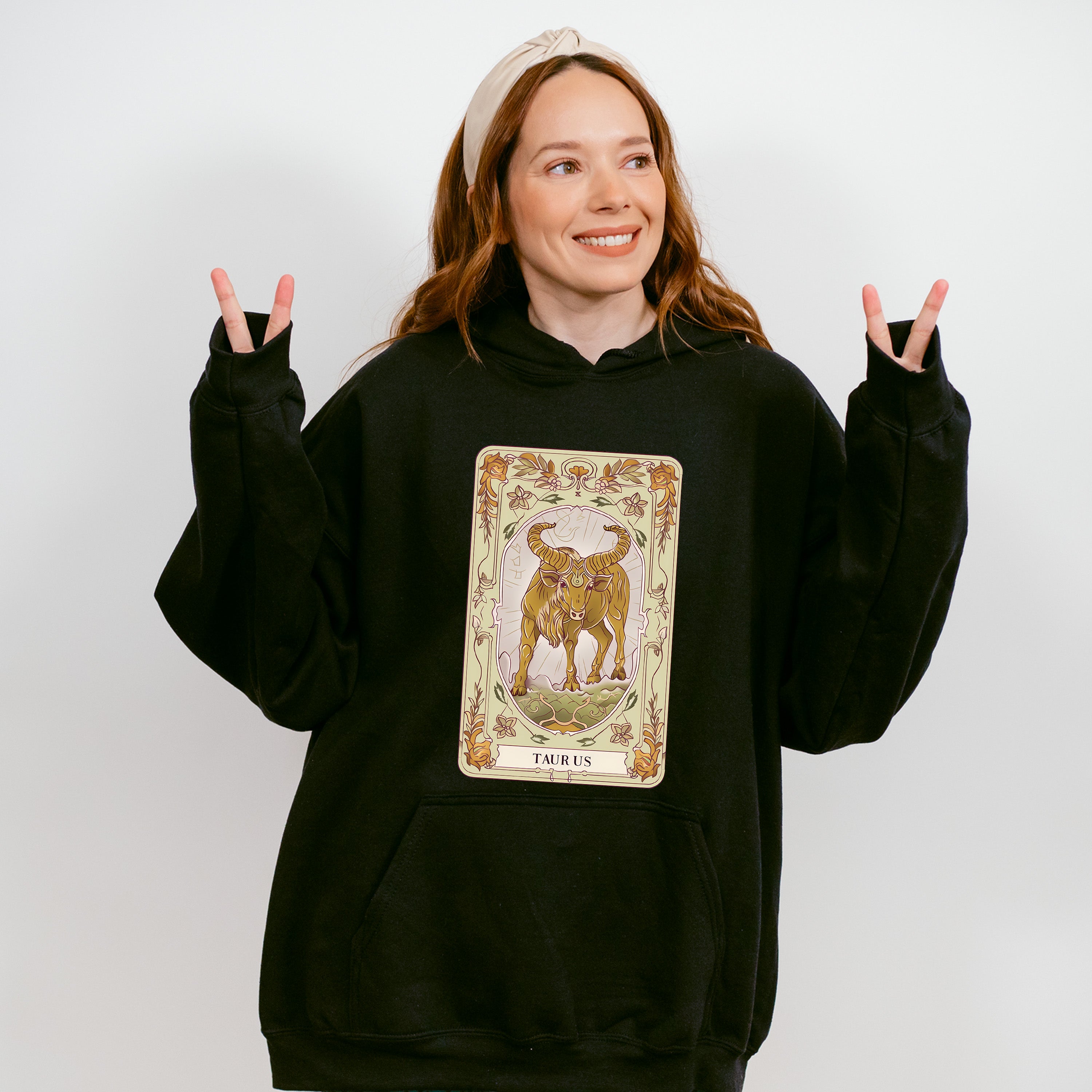 Taurus Tarot Card - Zodiacs &amp; Horoscopes Unisex Crewneck T-Shirt Sweatshirt Hoodie