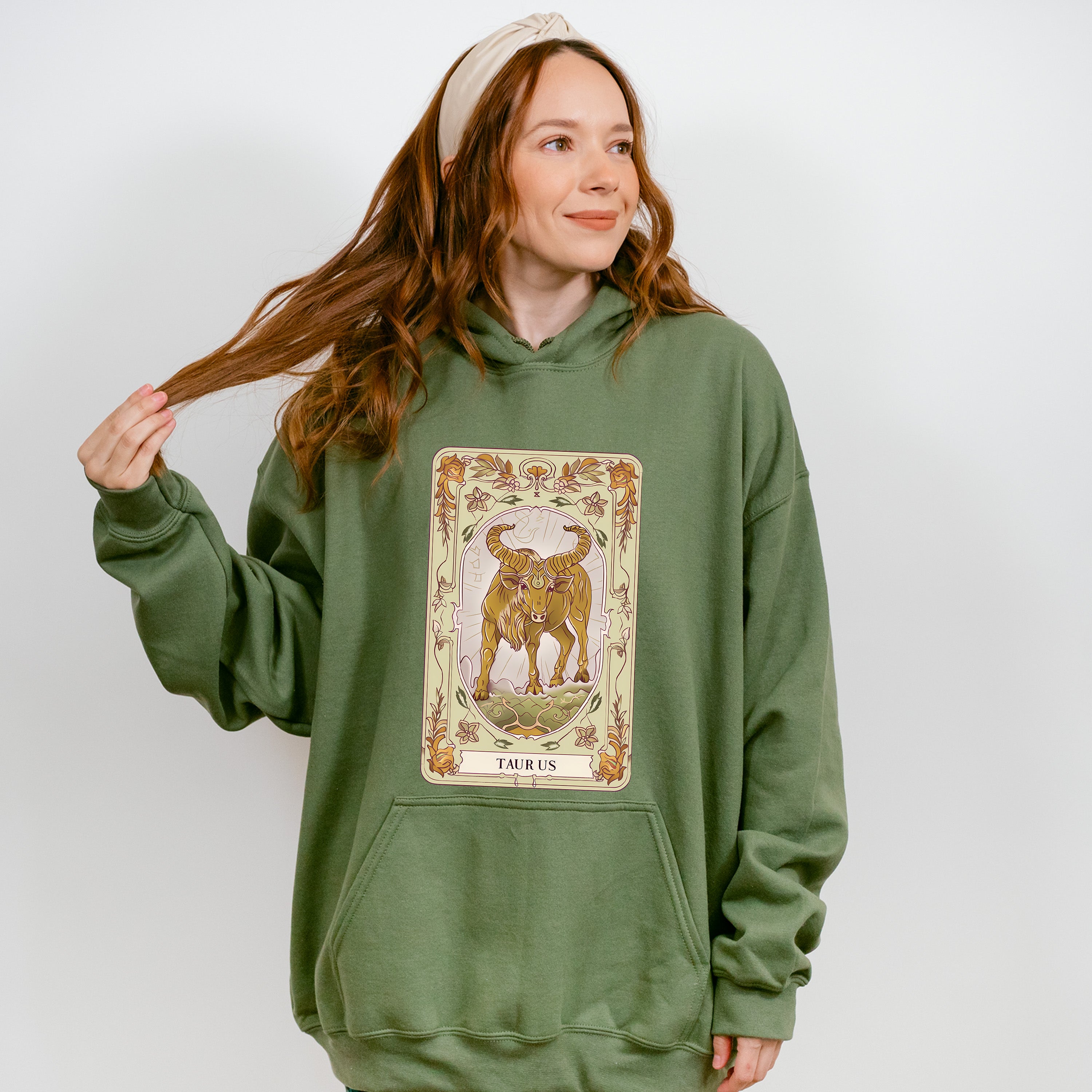 Taurus Tarot Card - Zodiacs &amp; Horoscopes Unisex Crewneck T-Shirt Sweatshirt Hoodie