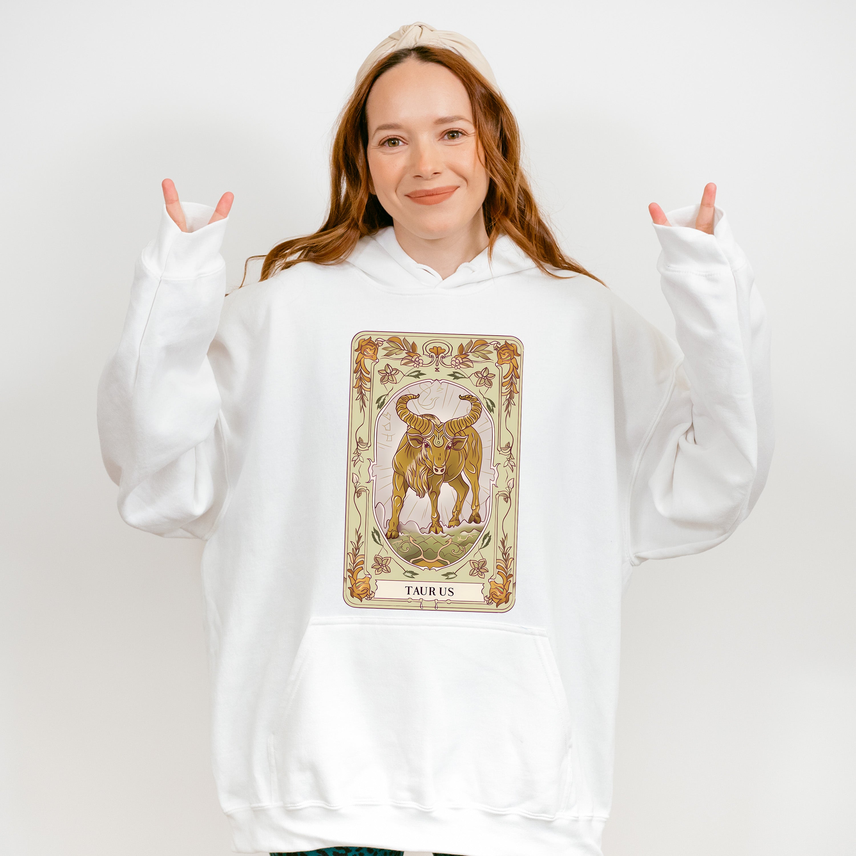 Taurus Tarot Card - Zodiacs &amp; Horoscopes Unisex Crewneck T-Shirt Sweatshirt Hoodie