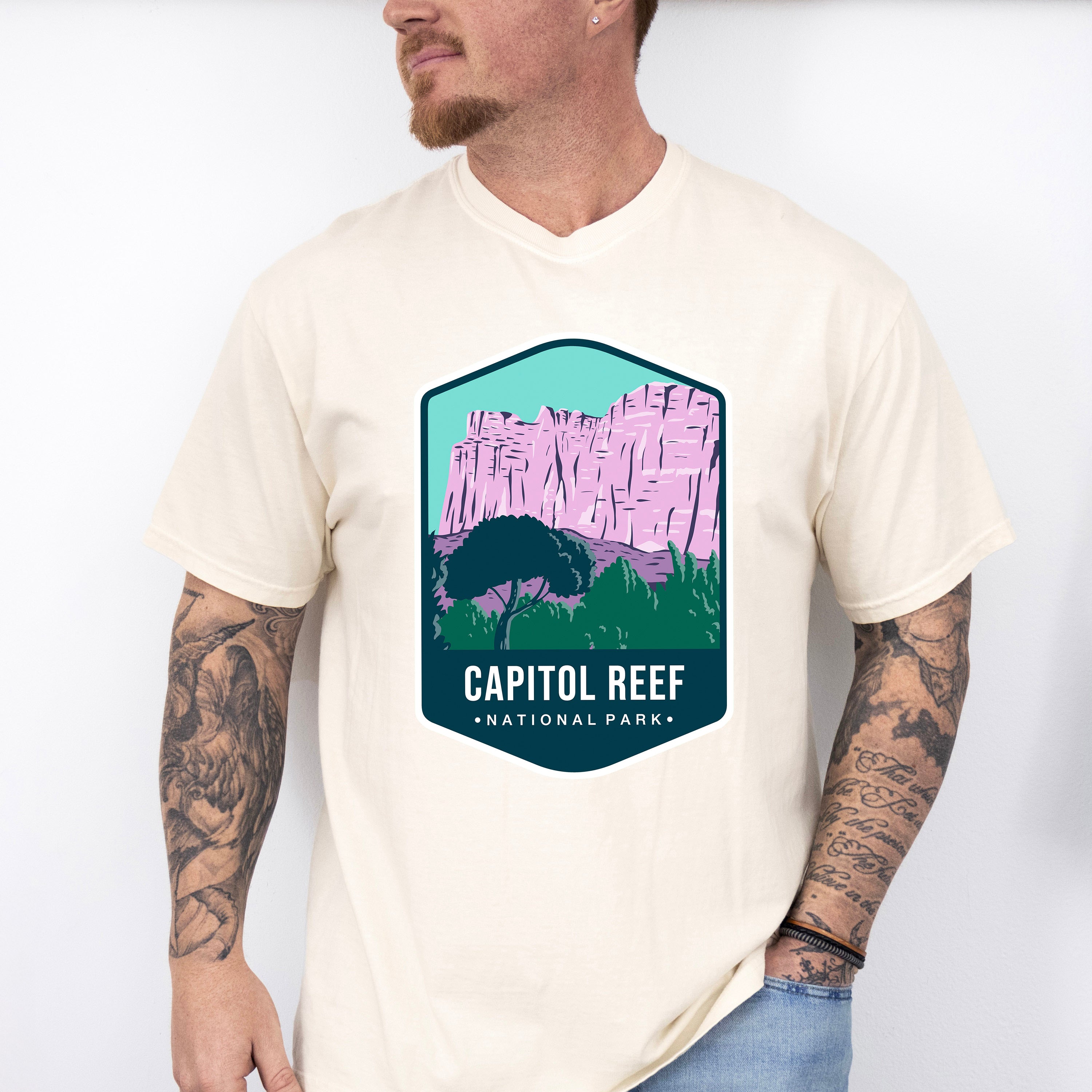 Capitol Reef National Park Colorful Design - National Parks Unisex Crewneck T-Shirt Sweatshirt Hoodie