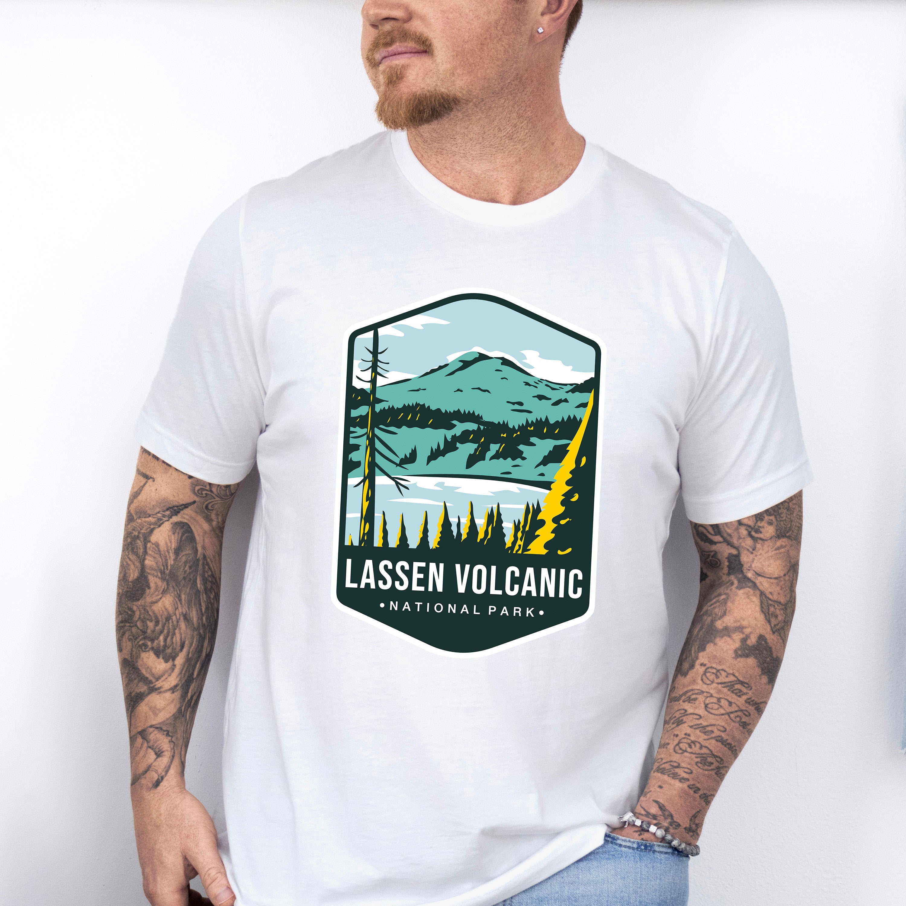 Lassen Volcanic National Park Colorful Design - National Parks Unisex Crewneck T-Shirt Sweatshirt Hoodie