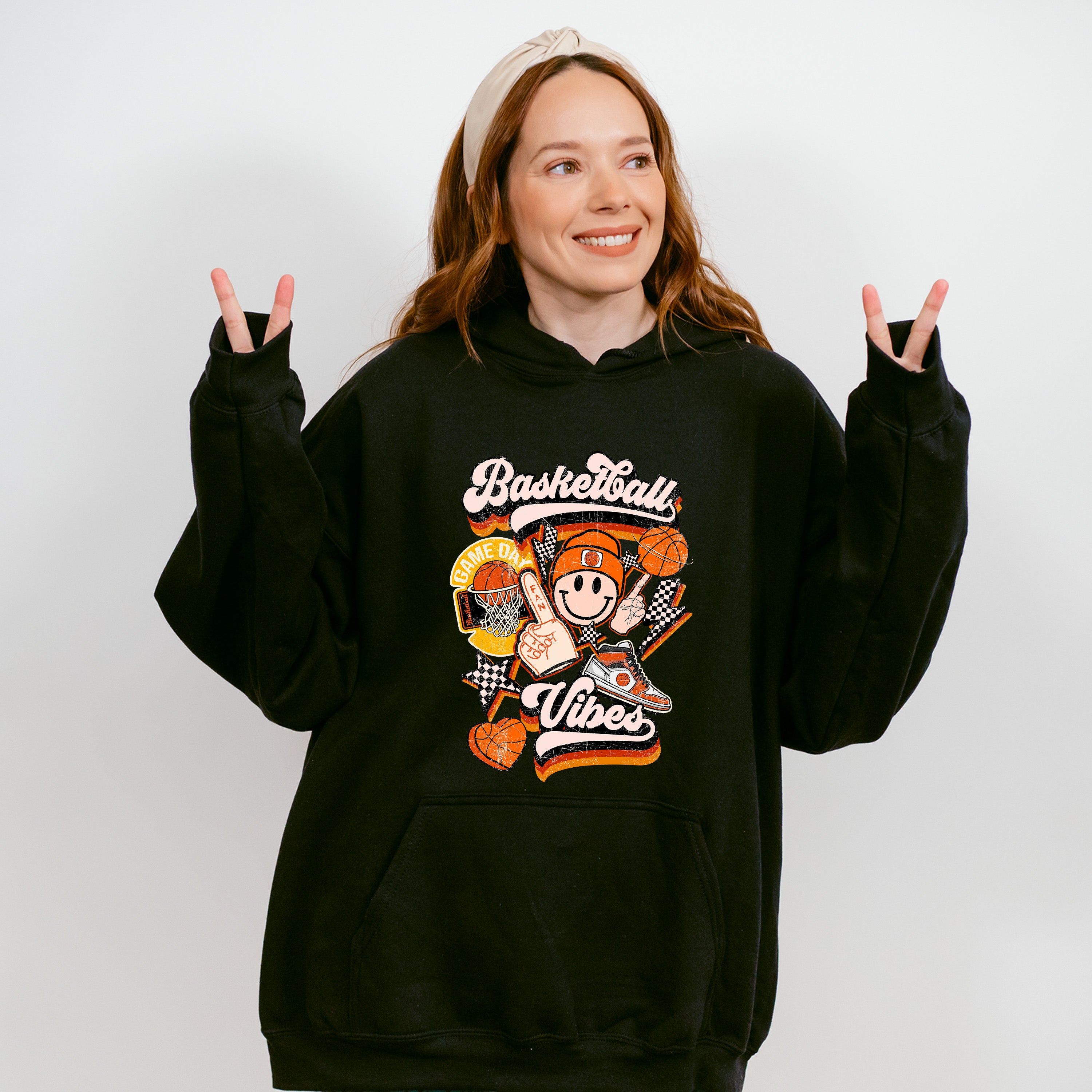 Basketball Vibes Smiley Heart Design - Basketball Unisex Crewneck T-Shirt Sweatshirt Hoodie