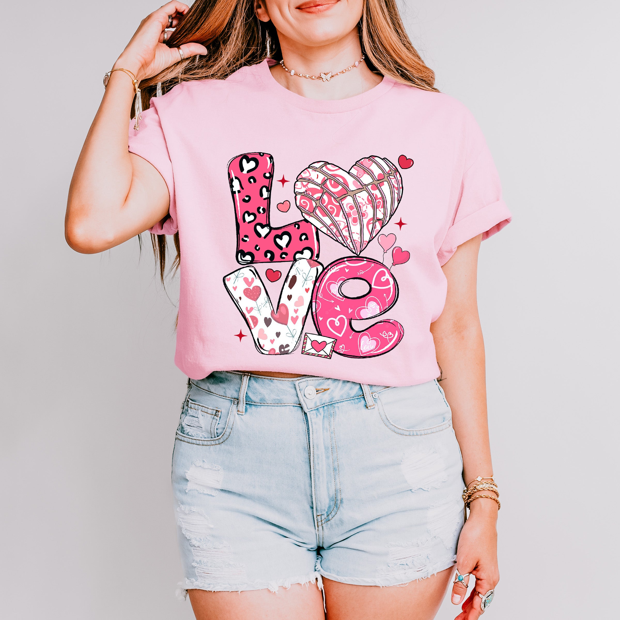 Love Heart Concha Pink Design - Valentine's Day Unisex Crewneck T-Shirt Sweatshirt Hoodie